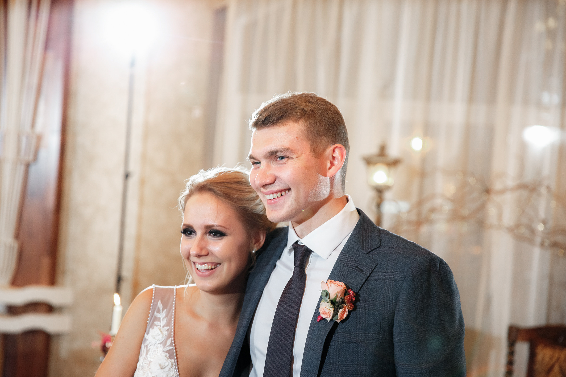 Он, она и красный порш. Свадебный фотограф Москва и МО