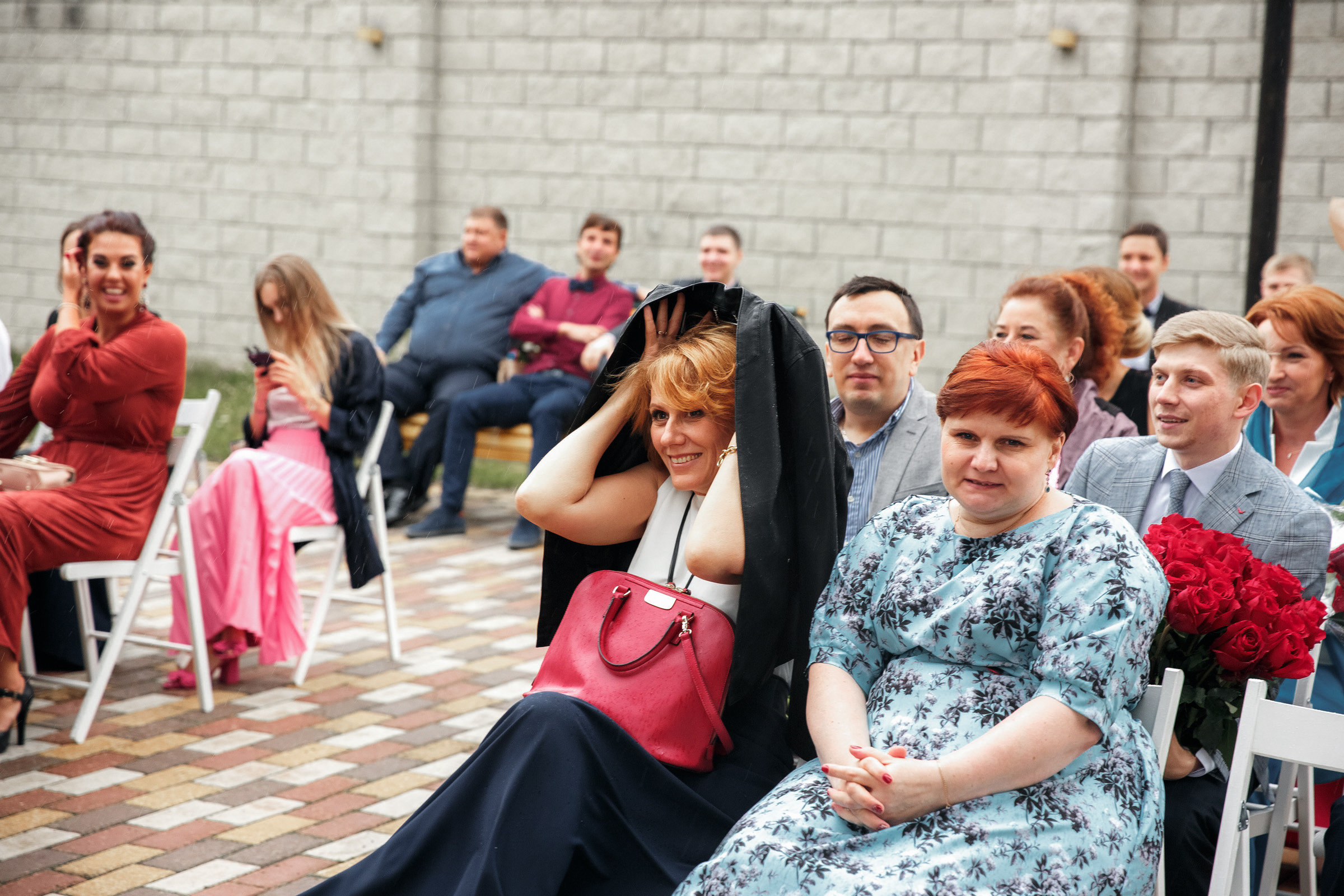 Он, она и красный порш. Свадебный фотограф Москва и МО