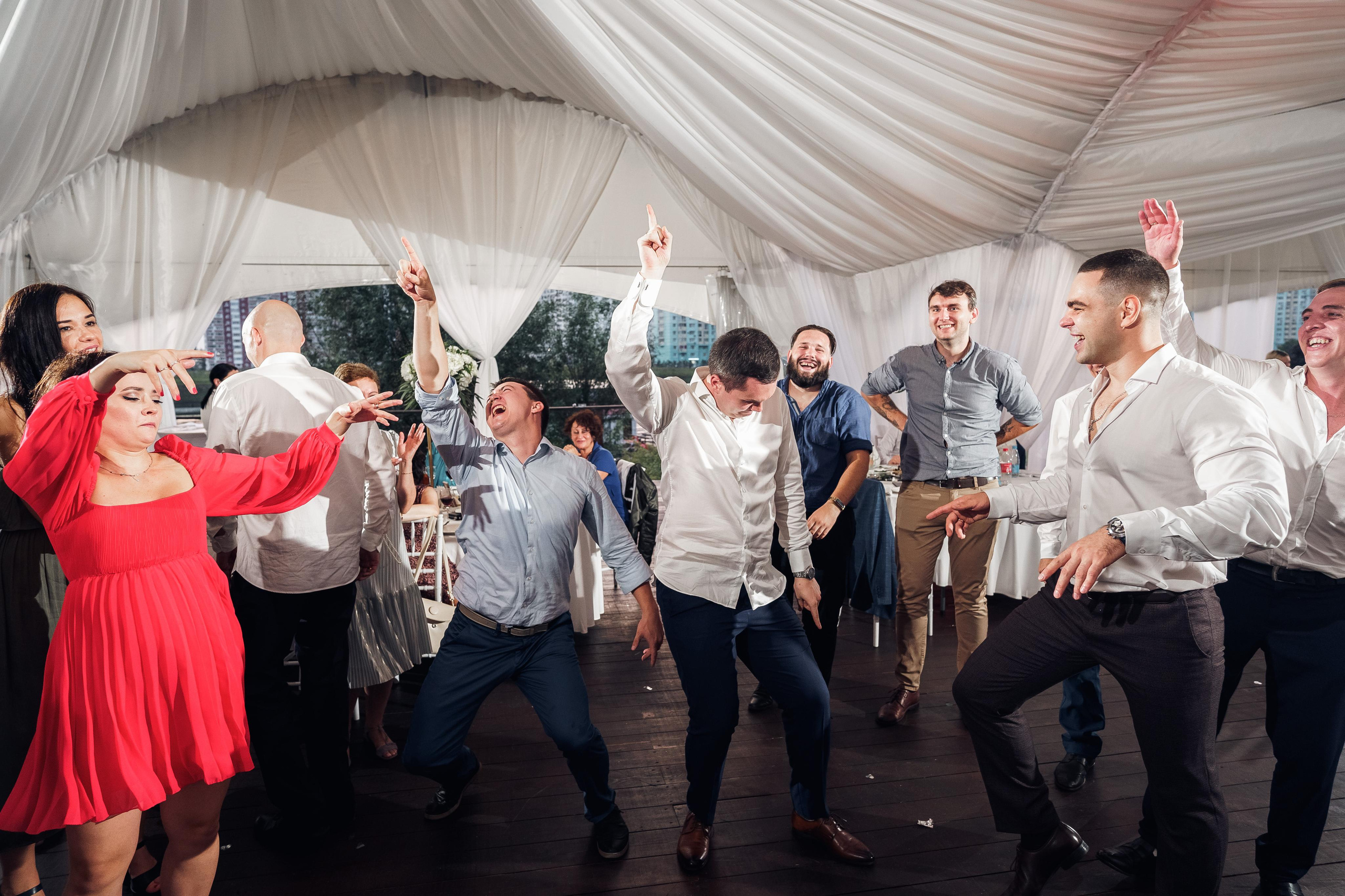 Мы в моменте. Свадебный фотограф Москва и МО