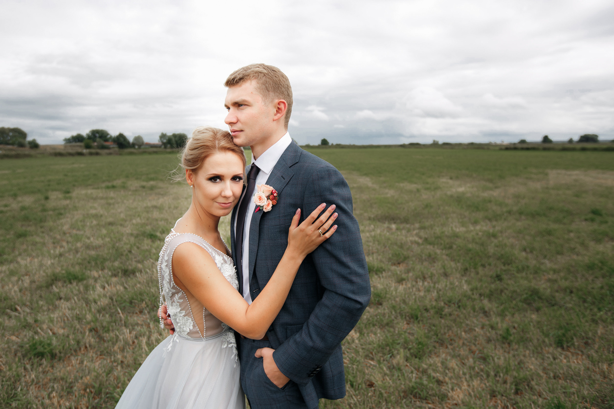 Он, она и красный порш. Свадебный фотограф Москва и МО