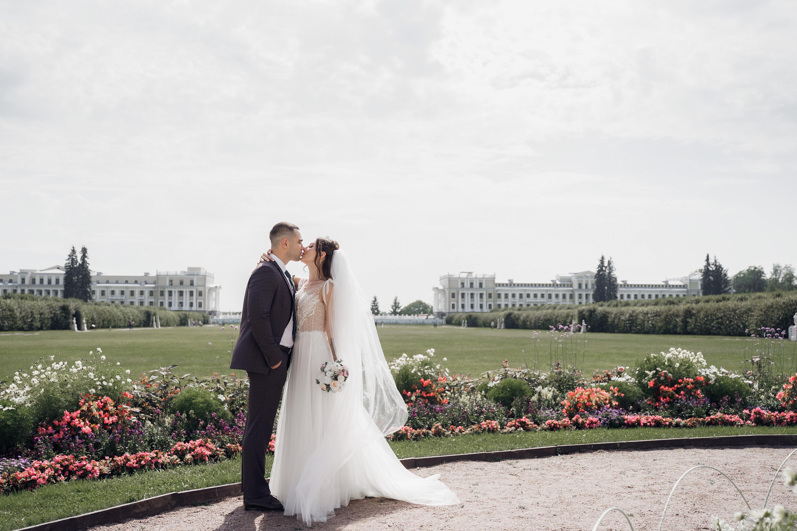 Мы в моменте. Свадебный фотограф Москва и МО