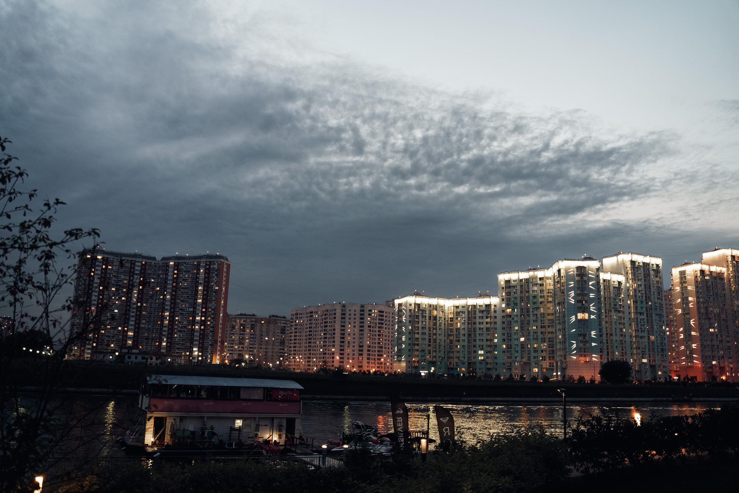 Мы в моменте. Свадебный фотограф Москва и МО