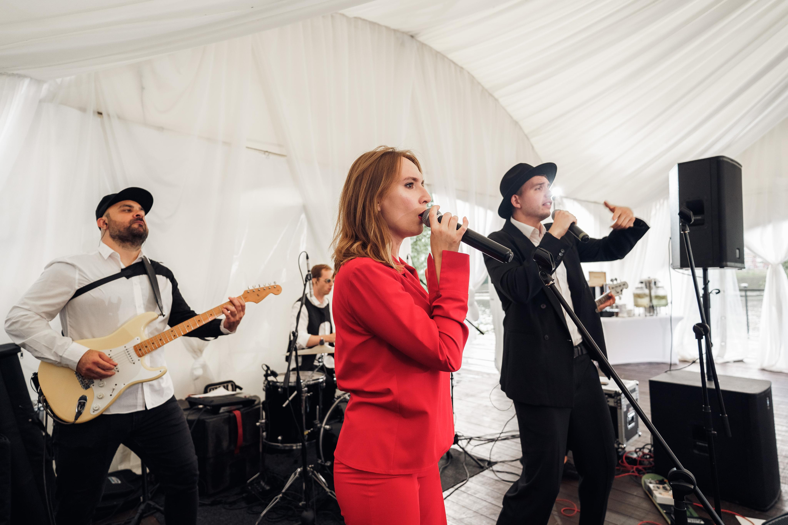 Мы в моменте. Свадебный фотограф Москва и МО