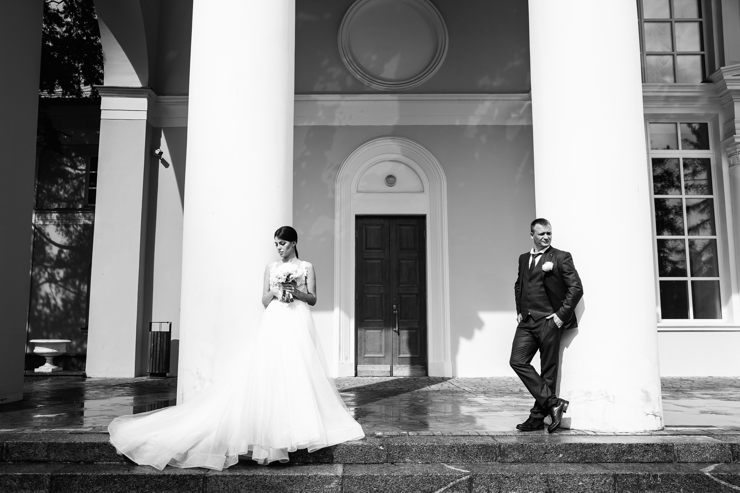 Белое платье, белый ролс. Свадебный фотограф Москва и МО