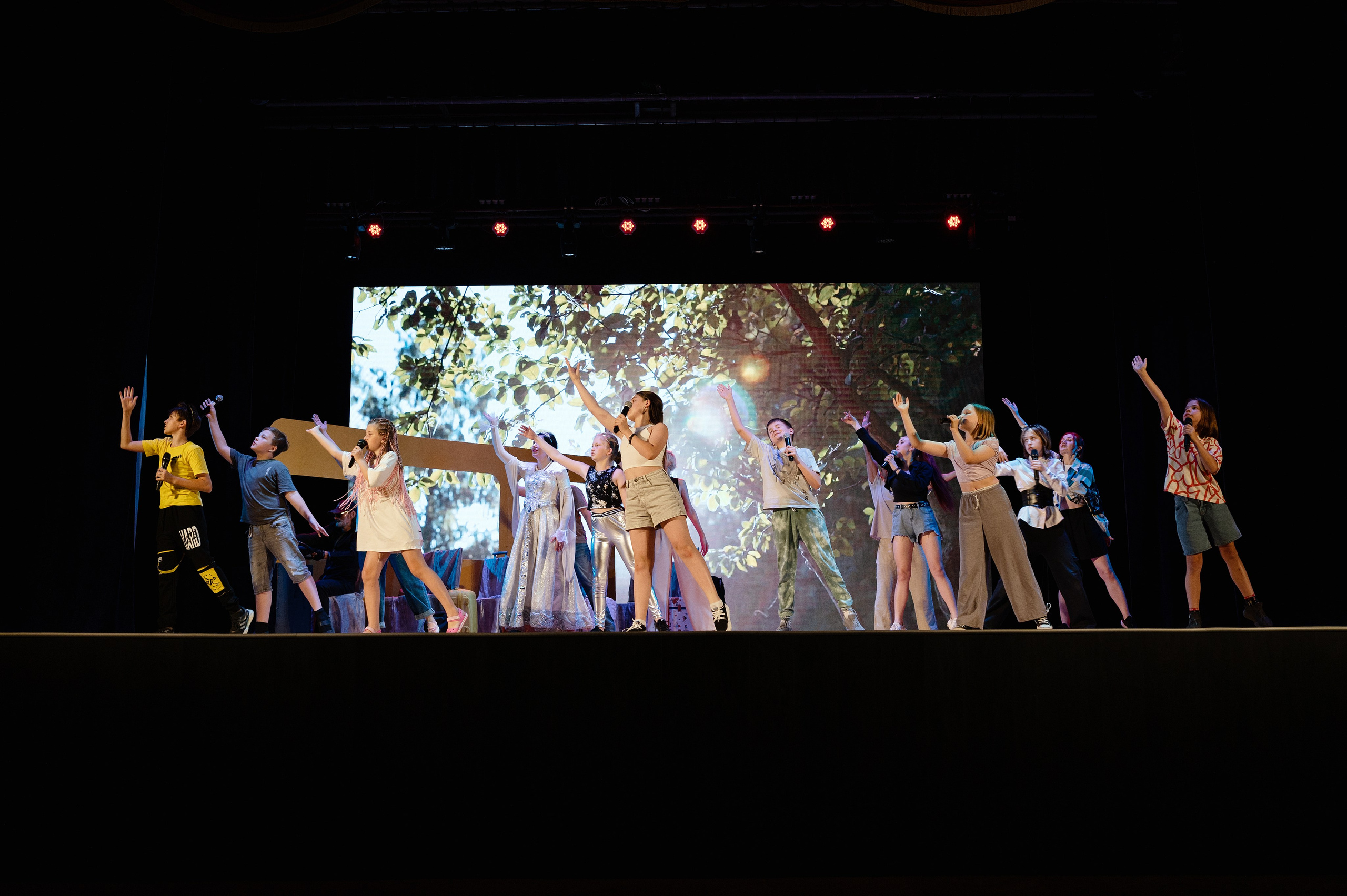 Мюзикл «Автобус». Профессиональная фотосессия в Краснодаре | Фотограф Денис Труфанов