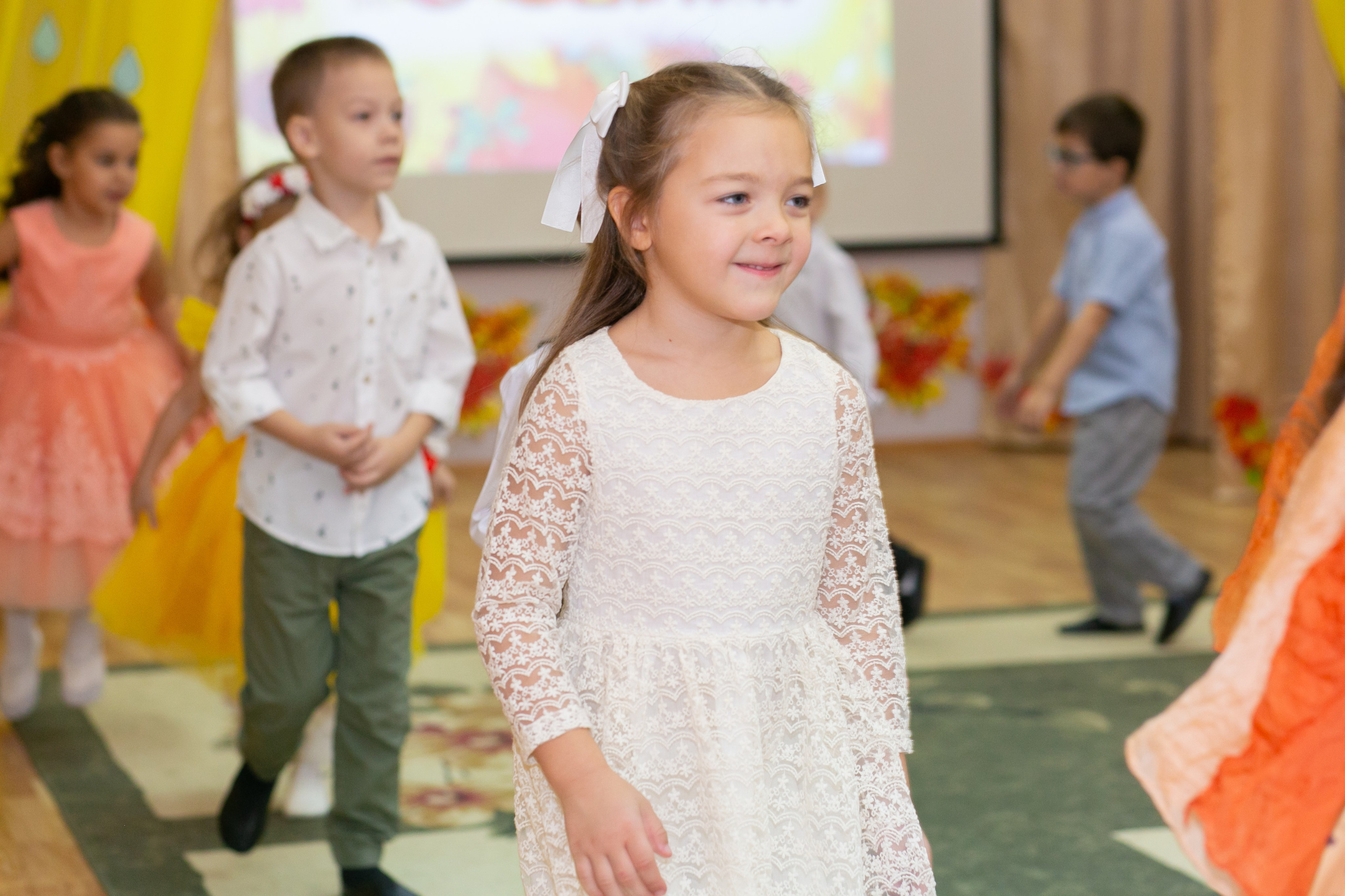 Выпускные и Утренники. Фотограф новорожденных и семейный фотограф НСО г. Бердск Марина Львова