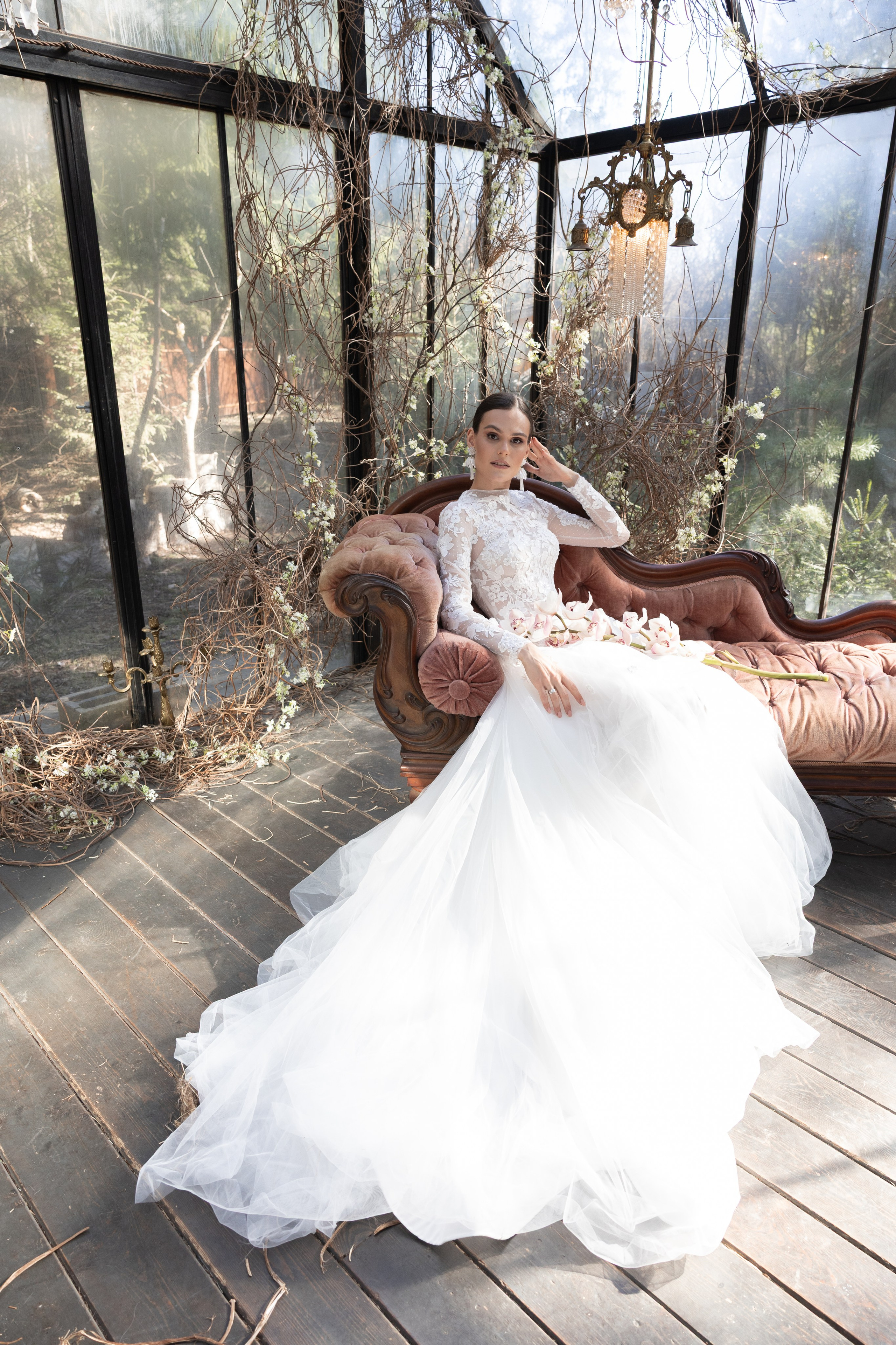 Серафима и Алексей в оранжерее. Свадебный и портретный фотограф в Москве Мария Кравченко