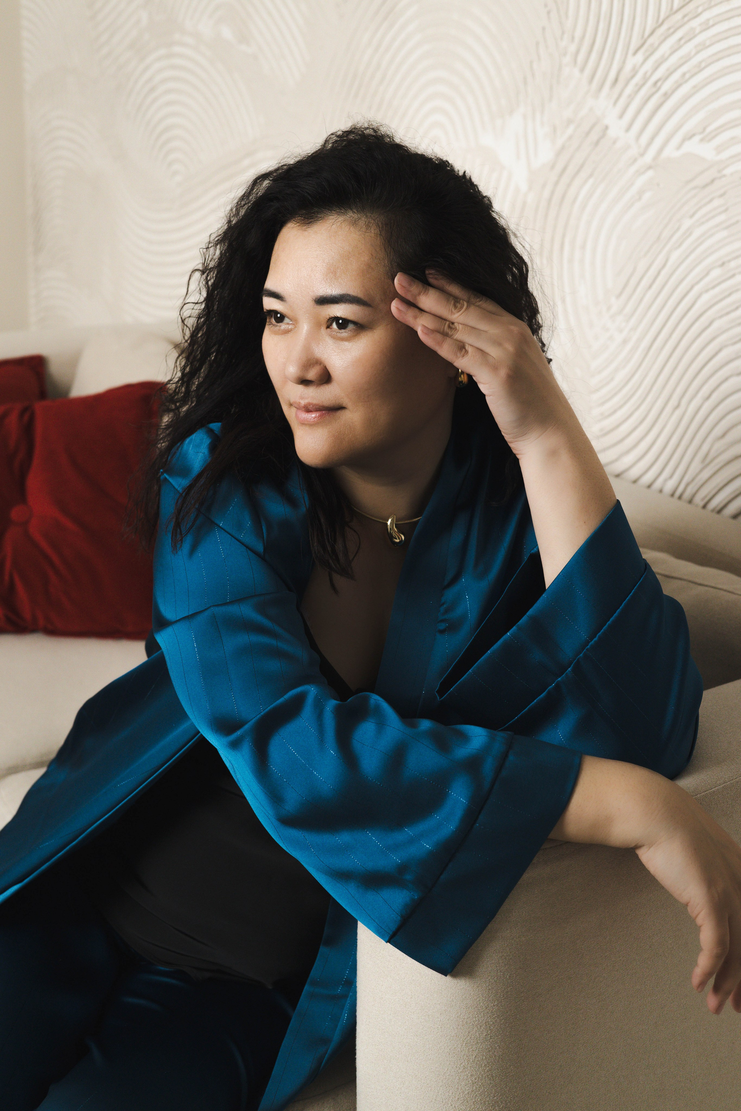 Портретная фотосессия в Алматы — индивидуальный портрет в студии. Фотограф Алматы