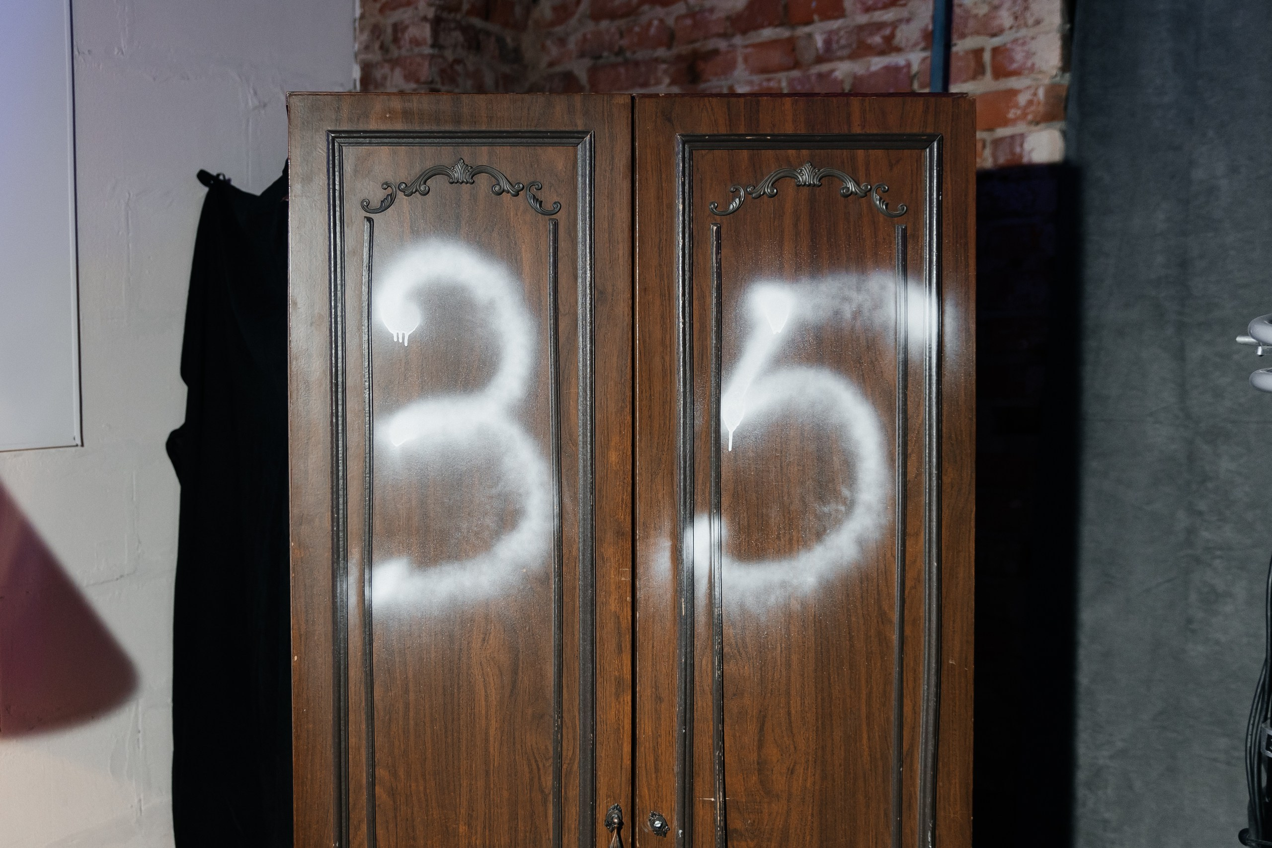 «Вечер на чердаке» Александра Бугульминцева. Свадебный и репортажный фотограф в Новосибирске Федор Гладков