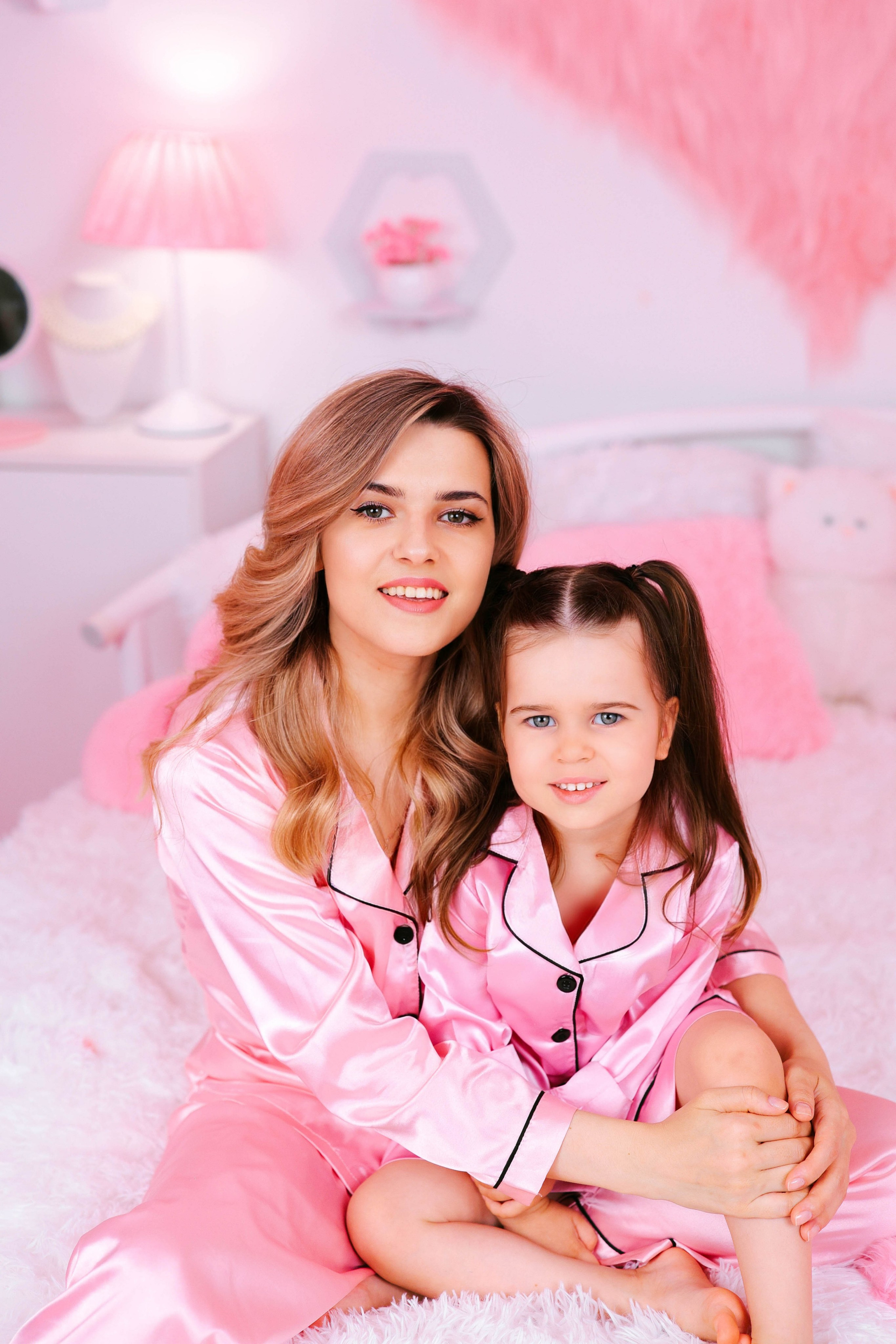 РОЗОВАЯ КОМНАТА