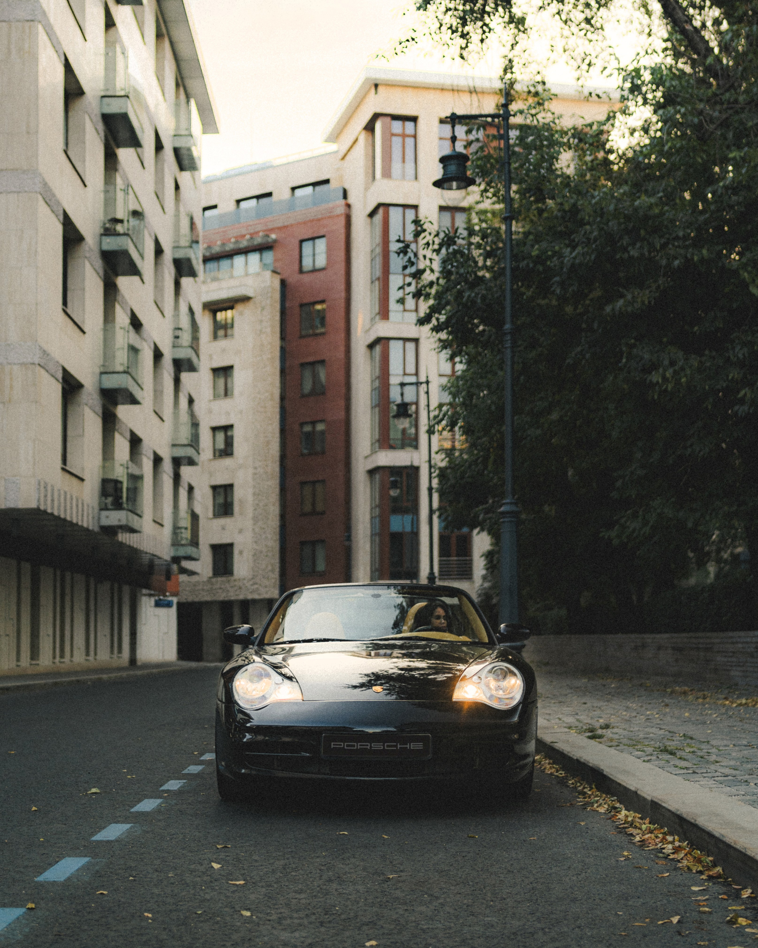 Porsche Carrera 4 Cabriolet x Elina. Фотограф Илья К. в Москве