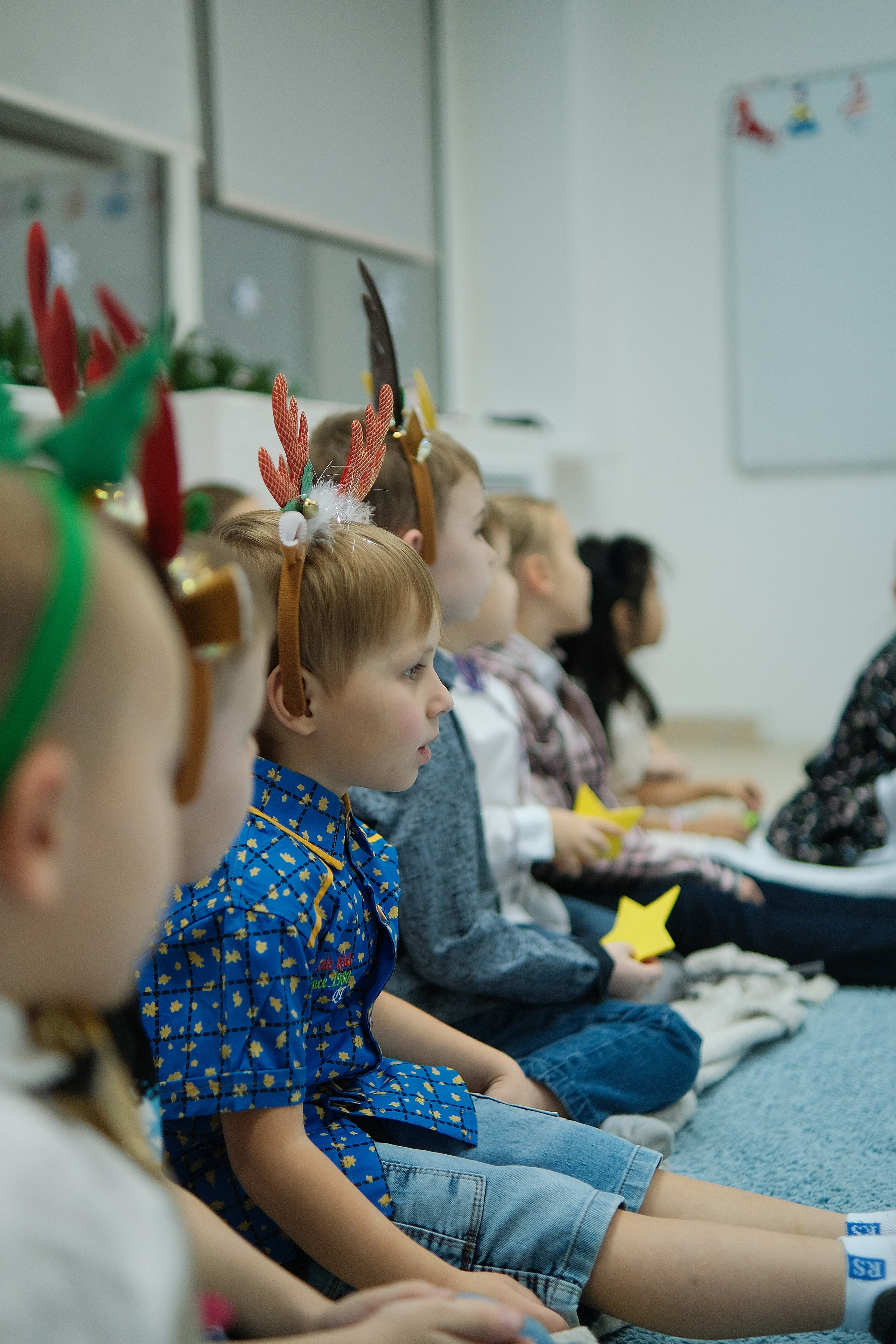 Мир знаний (Новогодний утренник). Serg_film