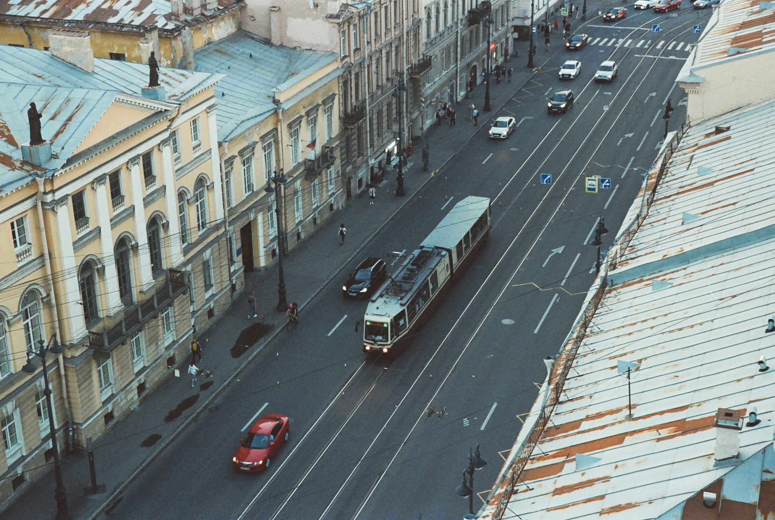 Фотографии цветные. Свадебный и семейный пленочный фотограф в Петербурге Истомина Ирина