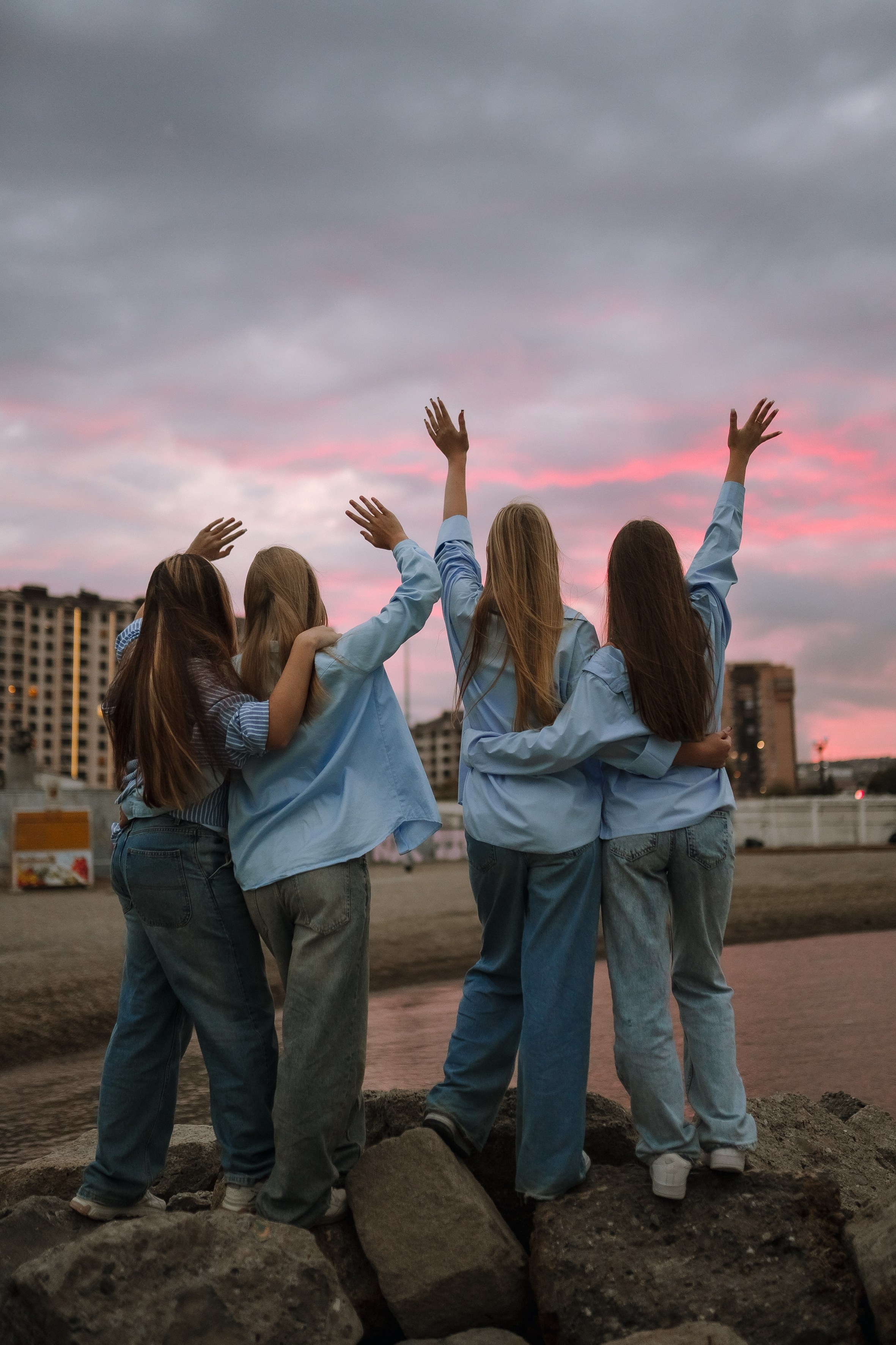 Пляж Кристалл — старшая школа. Выпускные альбомы Натальи Бутко: Новороссийск, Анапа, Геленджик