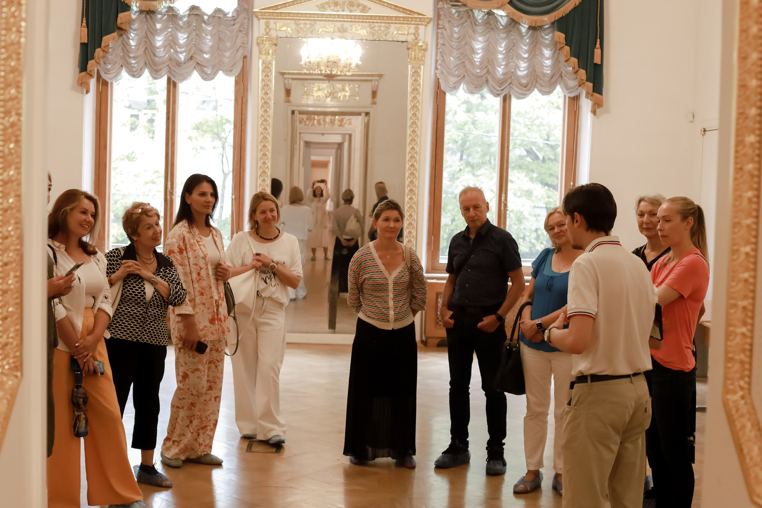 Экскурсия в особняк Бобринских в прекрасной компании. Фотограф Юлия Попова — JP Creative — хранитель семейной хроники в Петербурге