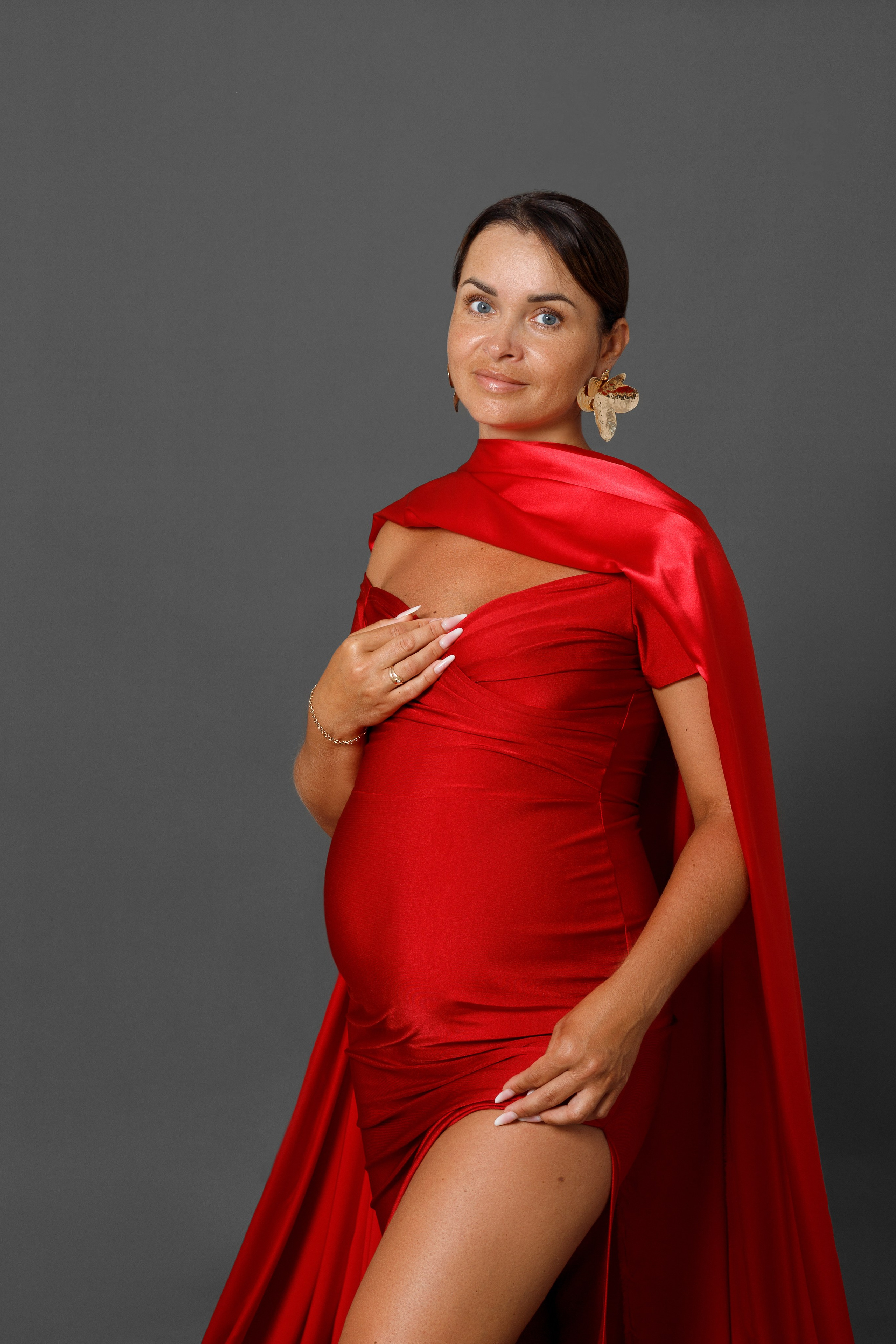 Р42-50 платье с разрезом. Женский фотограф в Анапе Лыгина Ксения