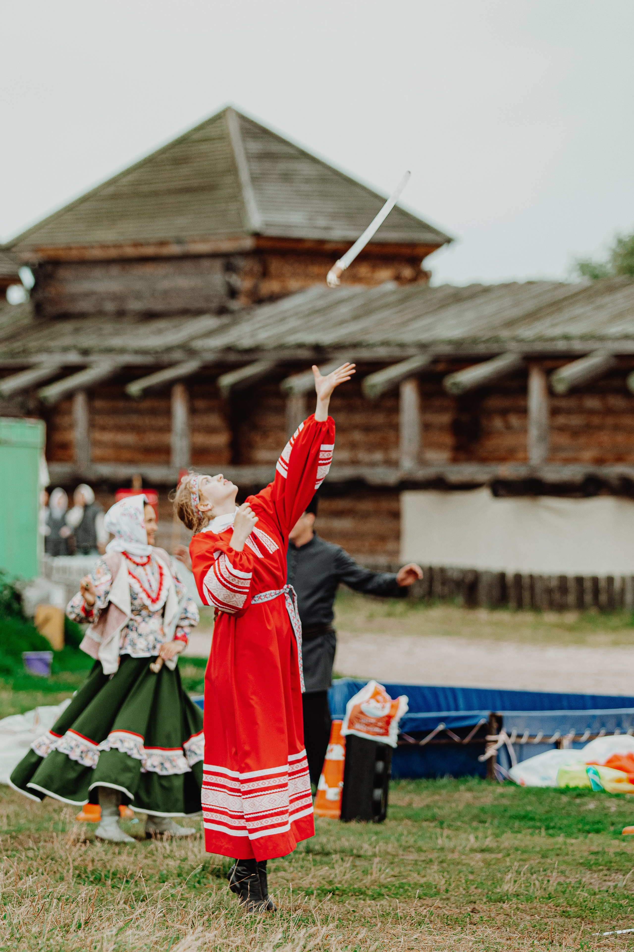 Фестиваль «Абалакское поле» XVI. Арт-фотограф Крис Л. в Тобольске: портрет, семейные, свадьбы