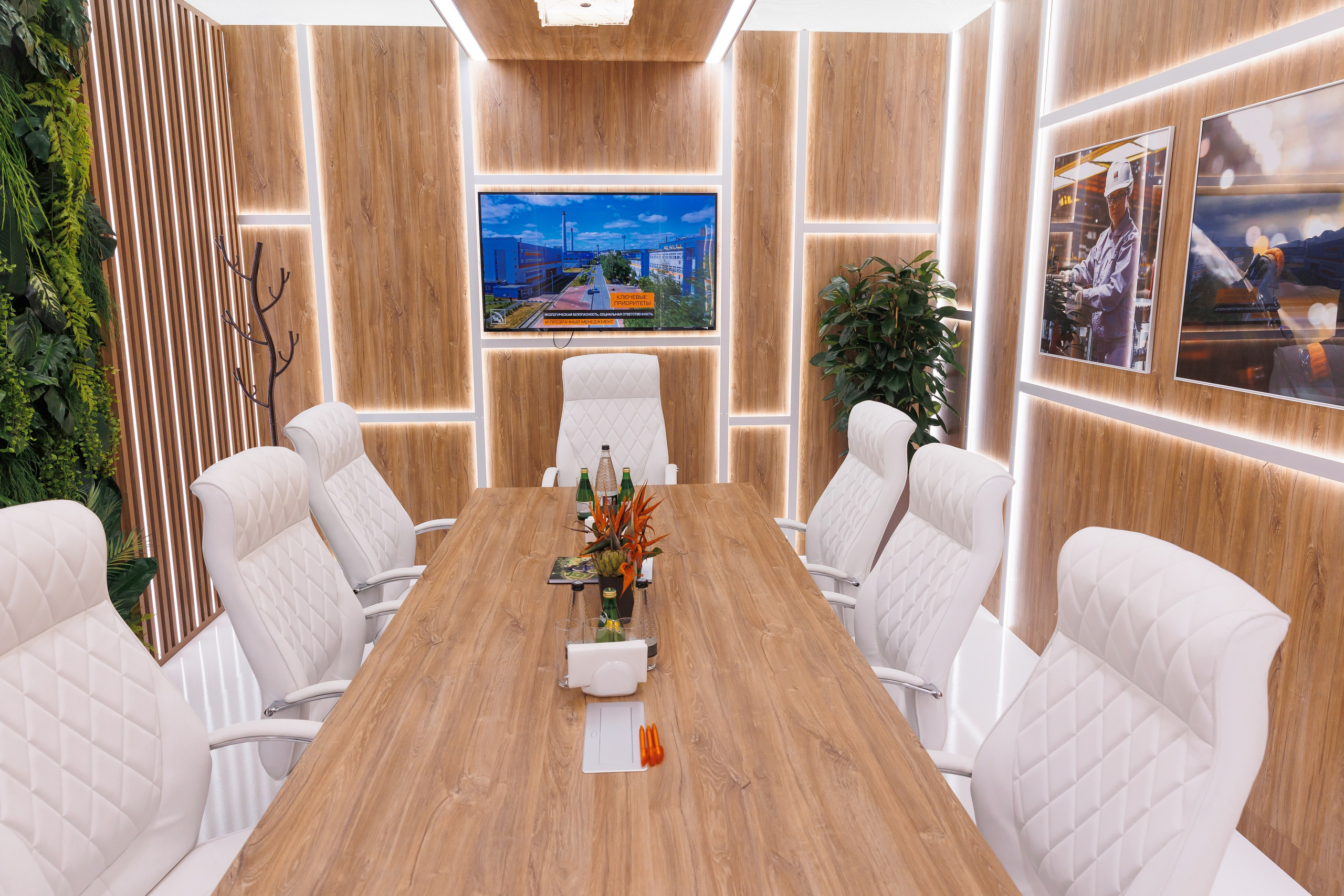 Интерьерная съемка стендов на выставке «Иннопром» фотограф на иннопром фотограф на форум фотограф ПМЭФ бизнес форум экономический форум