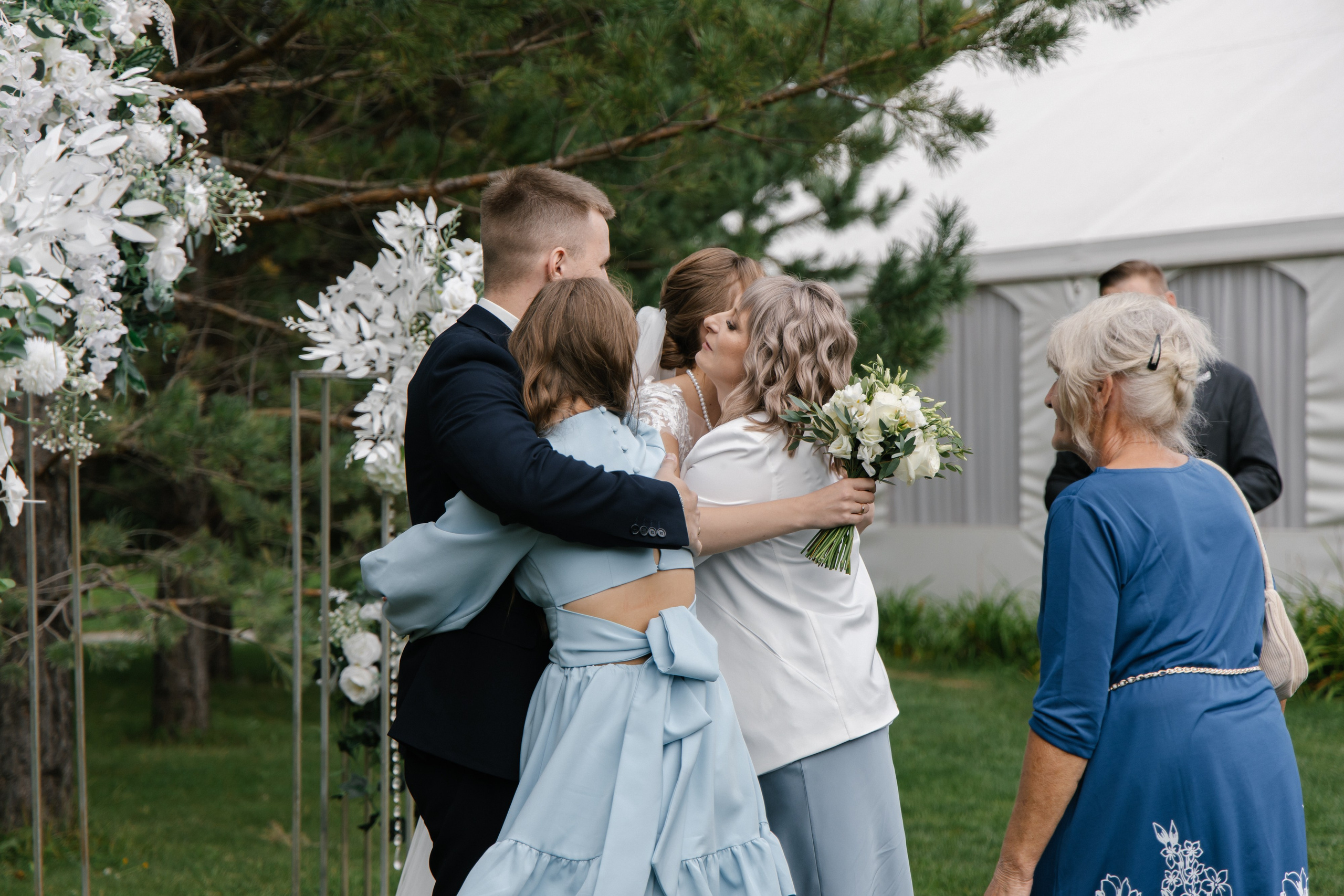 Ксения и Антон (полный день). Фотограф в Барнауле Юлия Садвокасова
