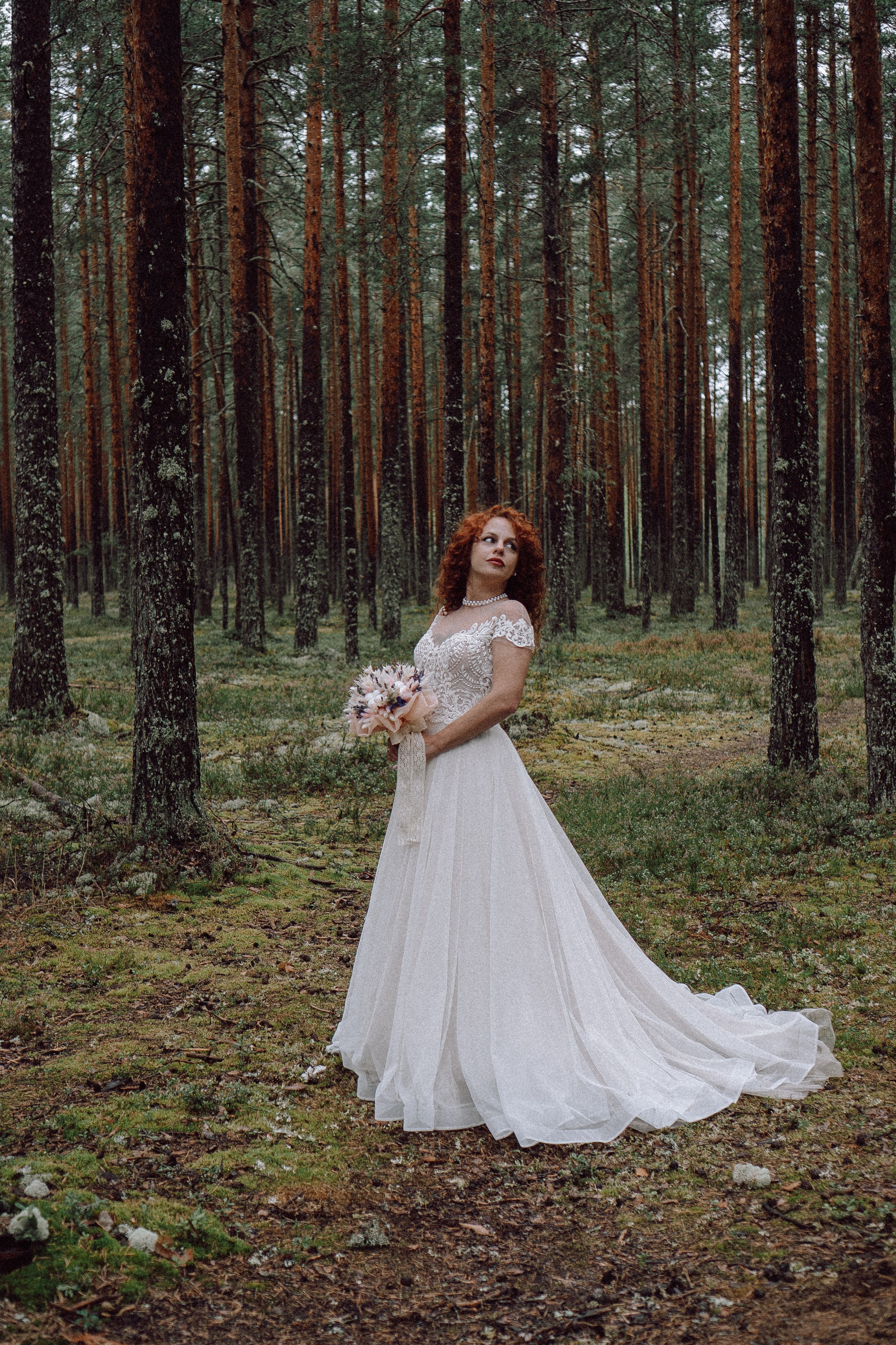 СВАДЕБНАЯ ФОТОСЕССИИЯ ПАРЫ В ГОРОДЕ ПРИОЗЕРСК В СОСНОВОМ ЛЕСУ И С ПИКАПОМ. Профессиональный фотограф, Санкт-Петербург — Виктория Богомолова