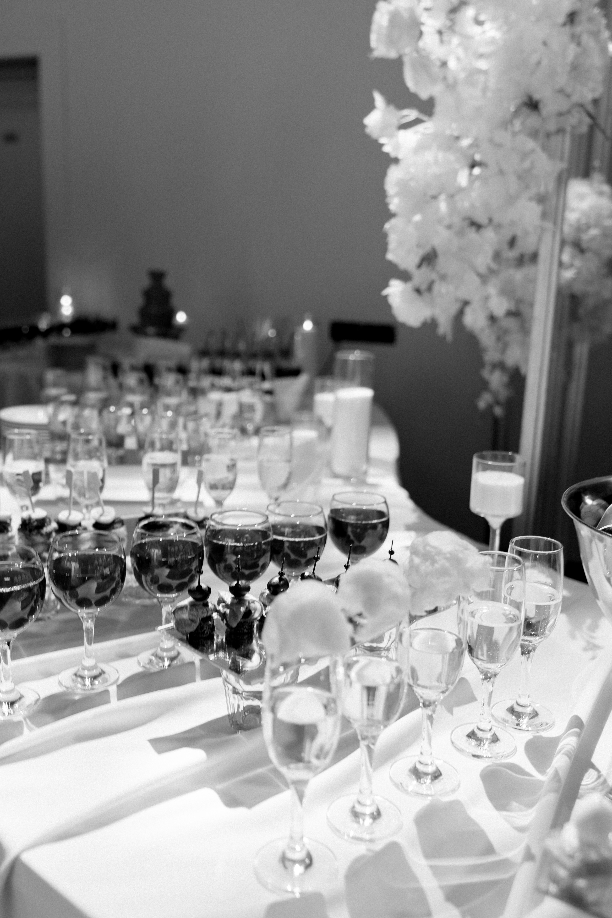 СВАДЕБНАЯ СЬЕМКА СБОРОВ В ОТЕЛЕ И ВЫЕЗД НА ЦЕРЕМОНИЮ (СНЯТО В СИБИРЕ В НИЖНЕВАРТОВСКЕ). Профессиональный фотограф, Санкт-Петербург — Виктория Богомолова