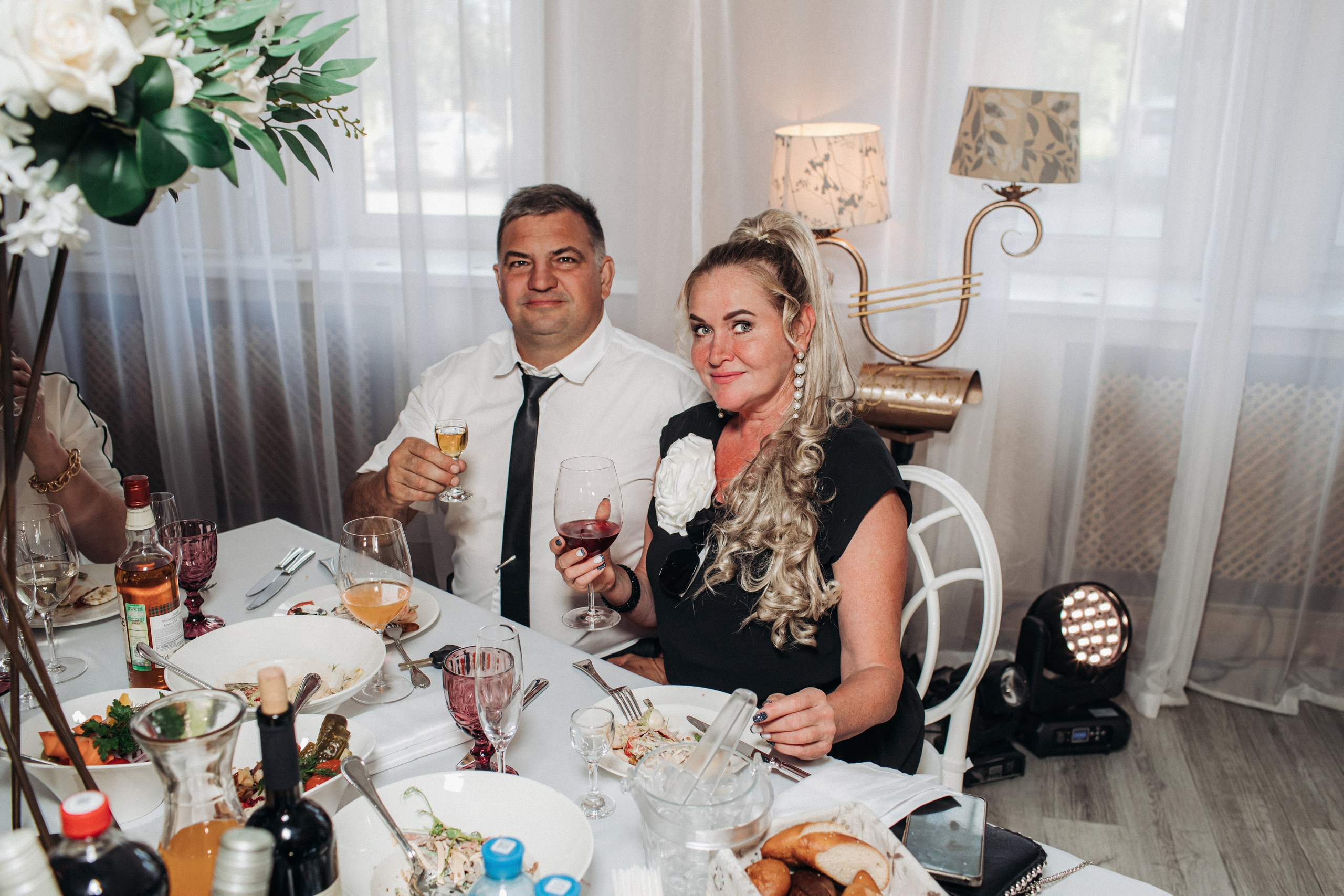 Vlad & Nadya (Saint-Petersburg, Russia). Destination wedding photographer Peter Letu