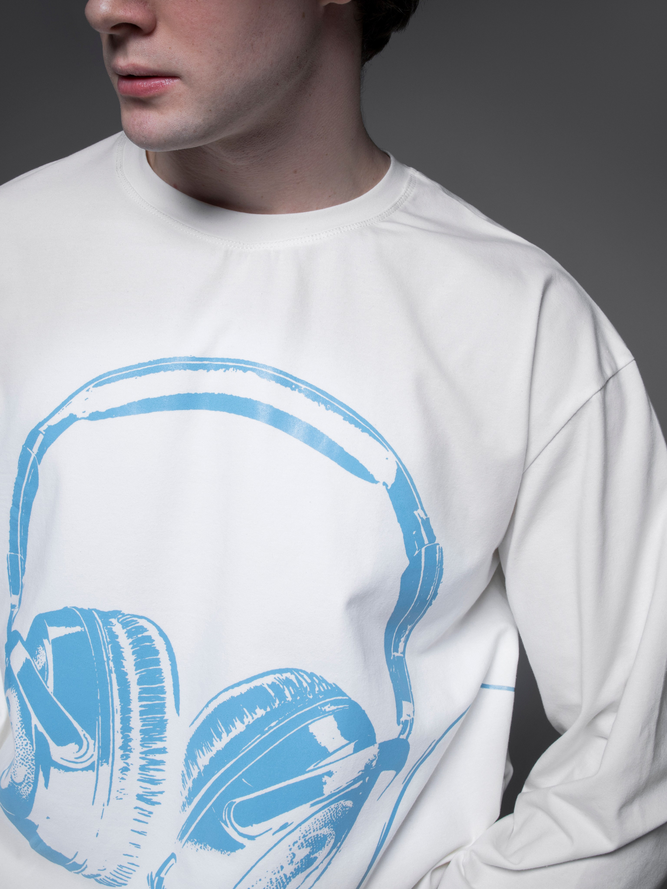 КАТАЛОГ | серый фон. RUNA production — стильные съемки для брендов