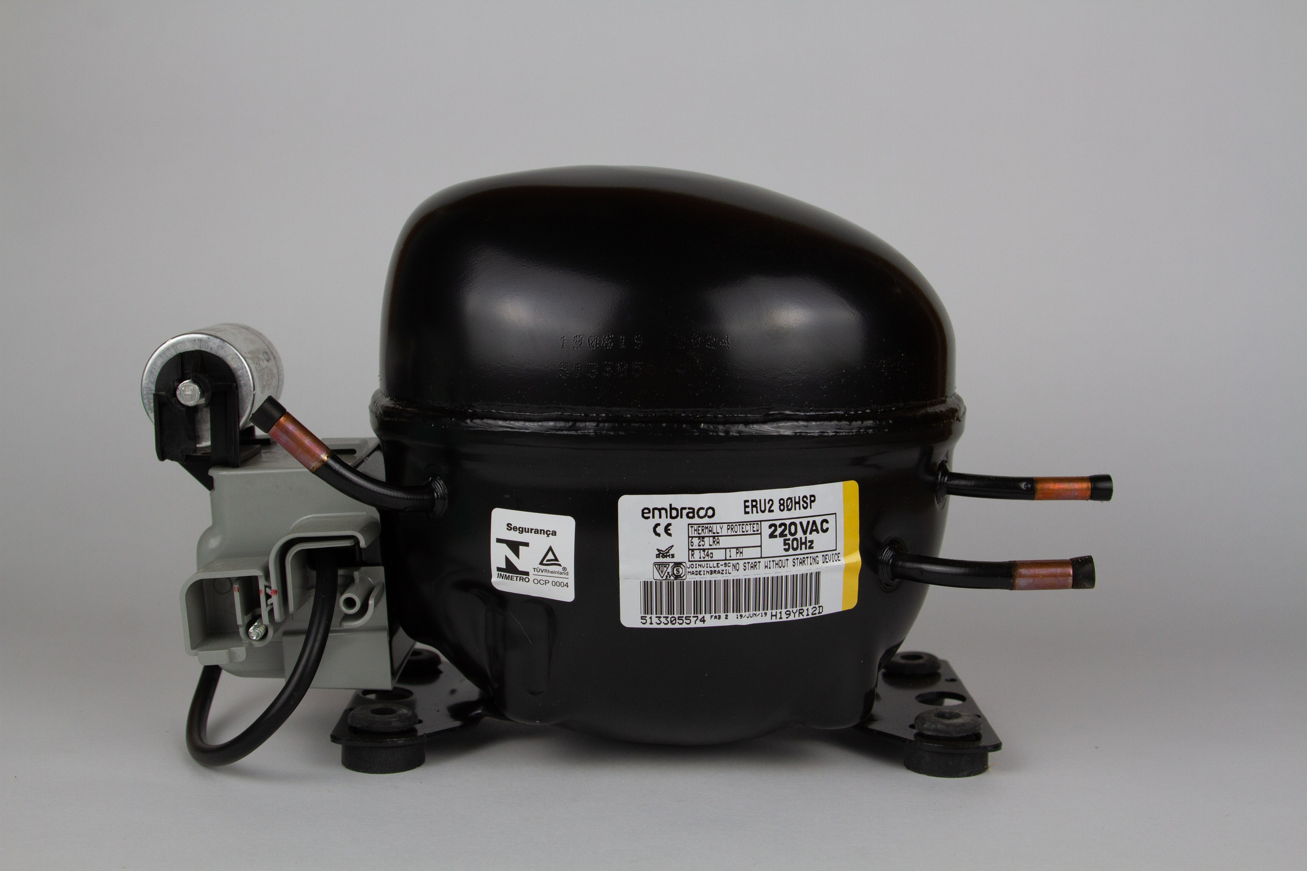 Обтравка фотографий. Предметный фотограф в Симферополе Антон Катунин