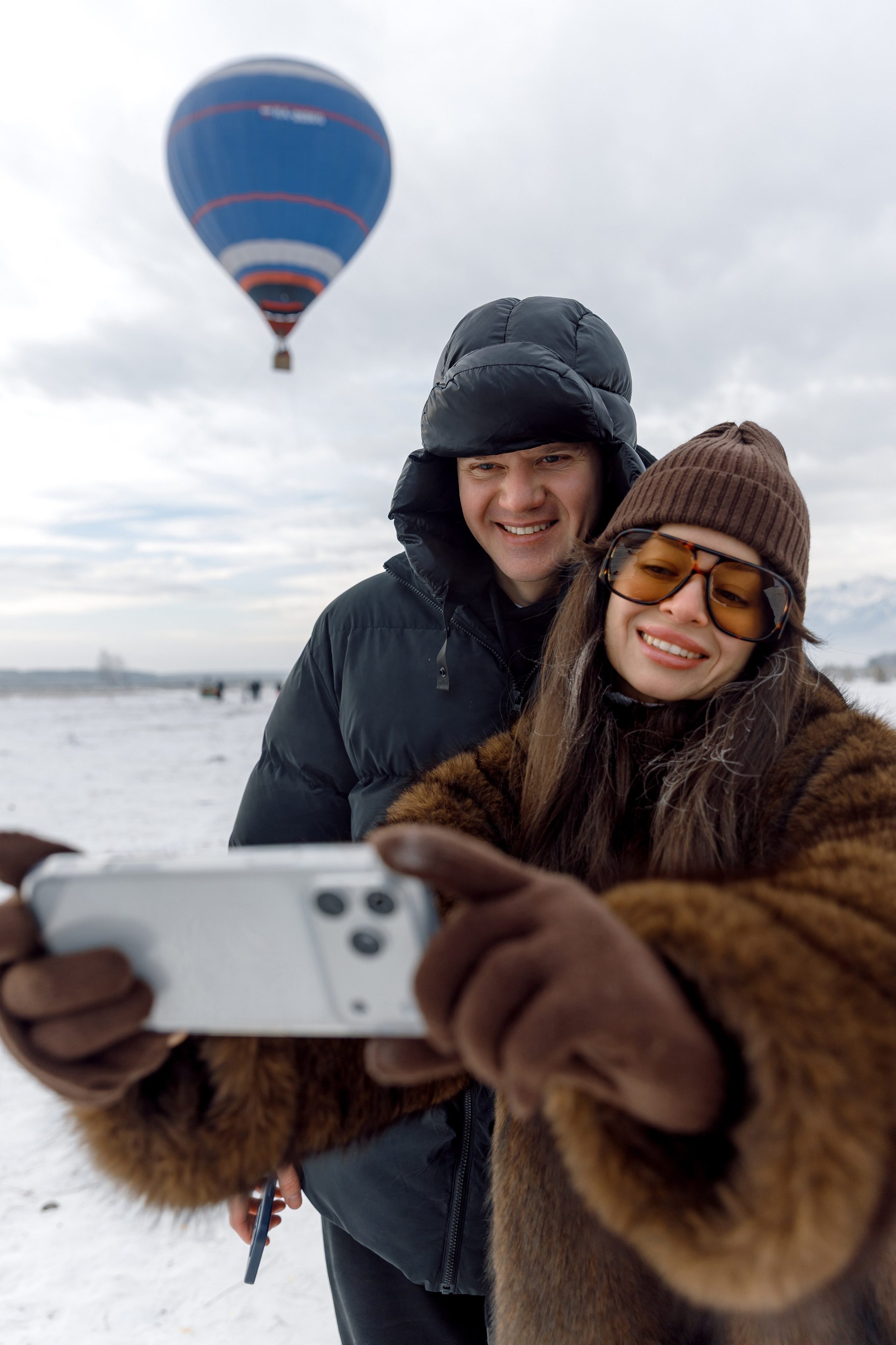 ЯБЛОКИ НА СНЕГУ. Свадебный фотограф Иркутск, репортажный фотограф Иркутск