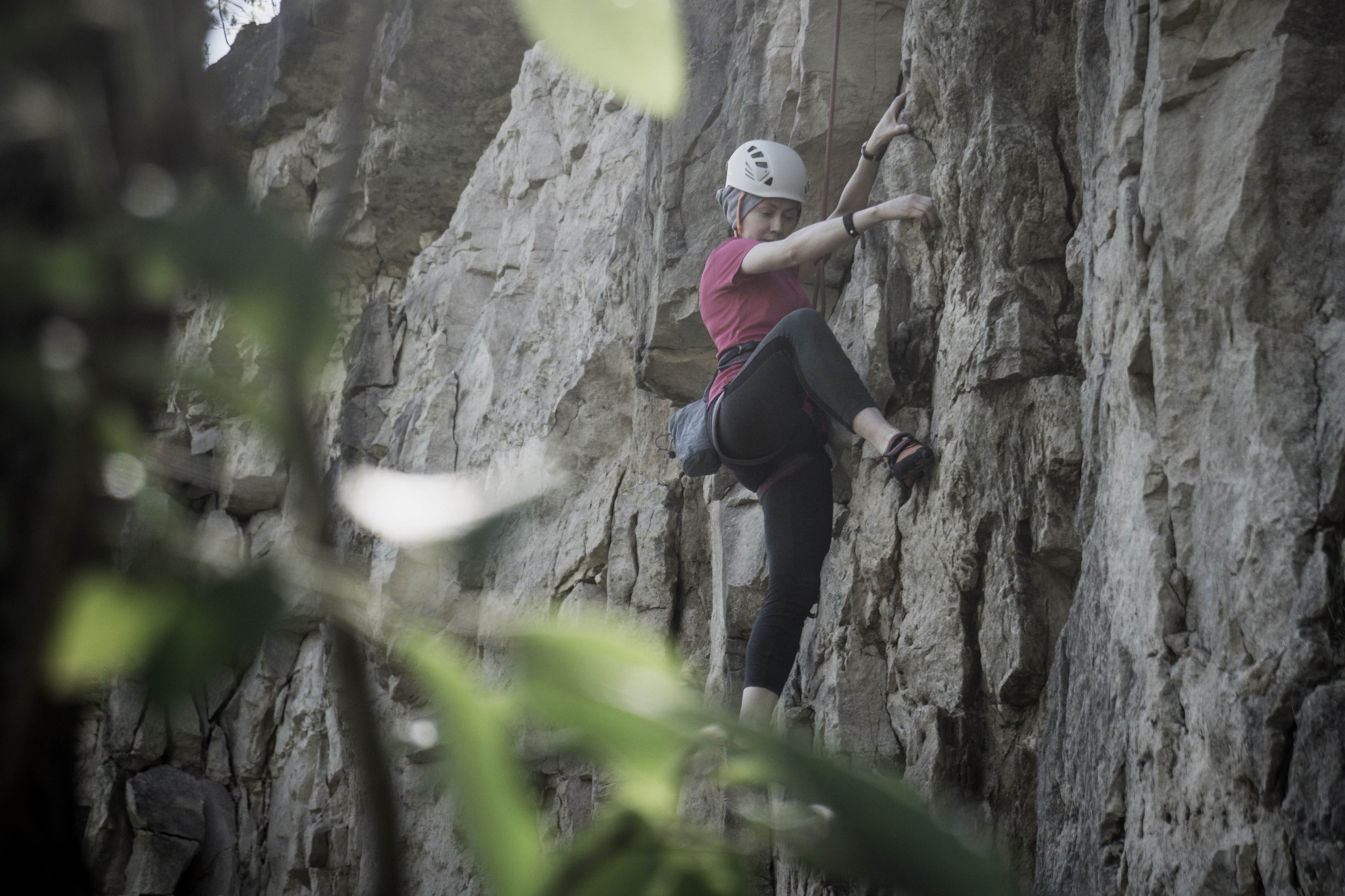 outdoor photo, slackline, trickline, waterfall, nature, nature photo, nature photography, climbing, mountain photo, mountaineering, 