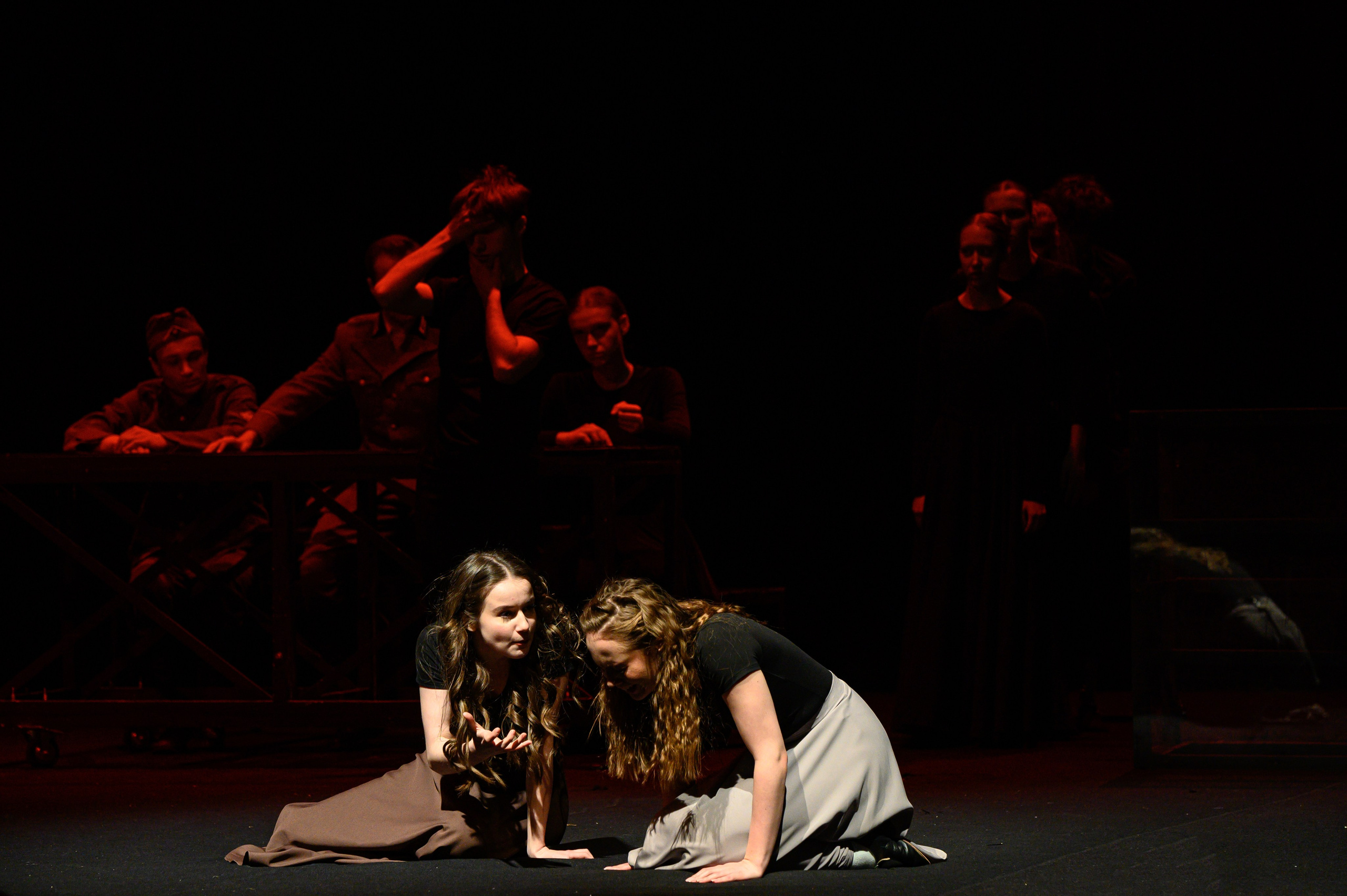 Молодая гвардия. Фотоуслуги, услуги фотографа, фотографирование важных событий