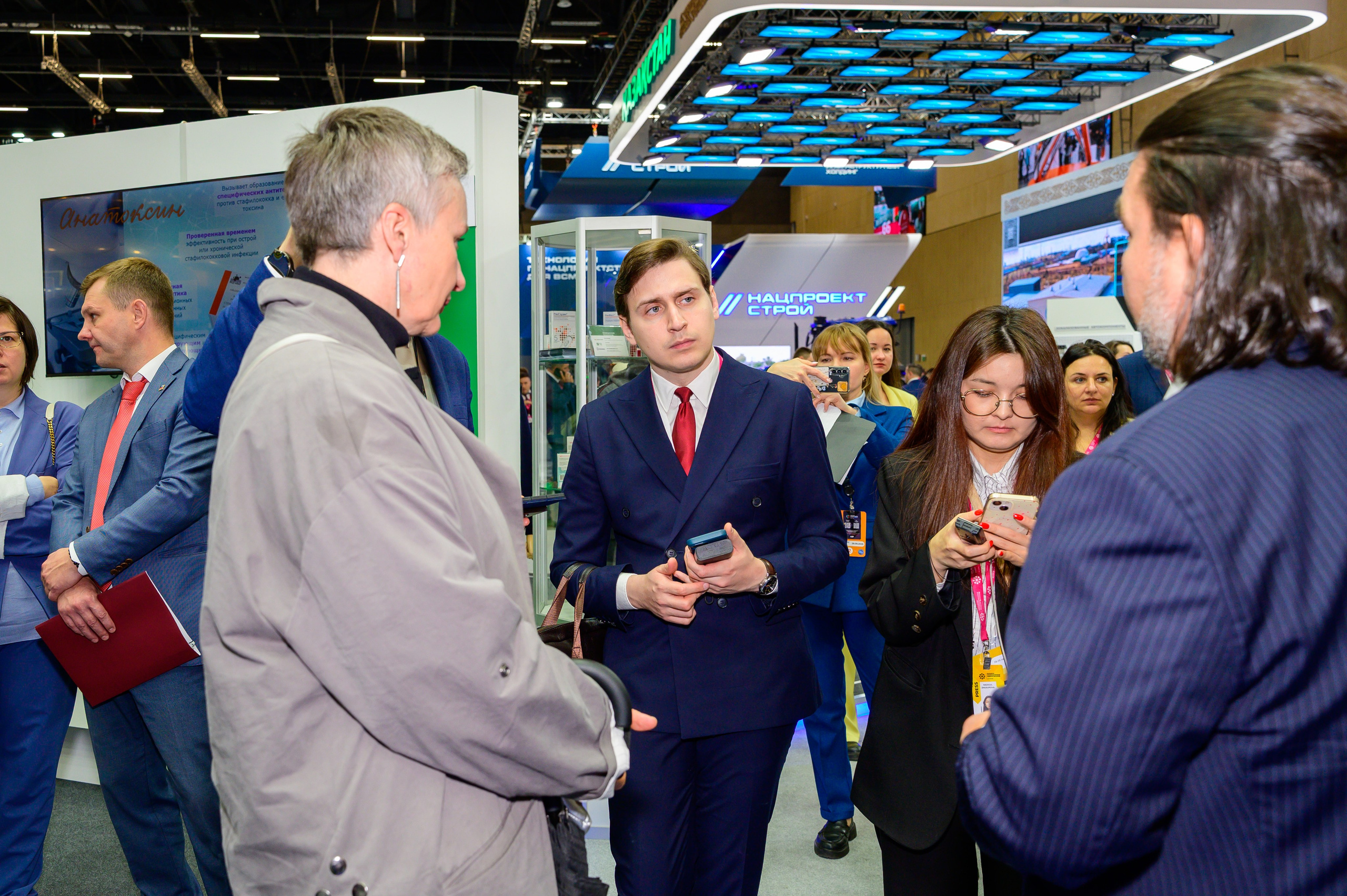 BigindustrialweekBelarus. Фотоуслуги, услуги фотографа, фотографирование важных событий