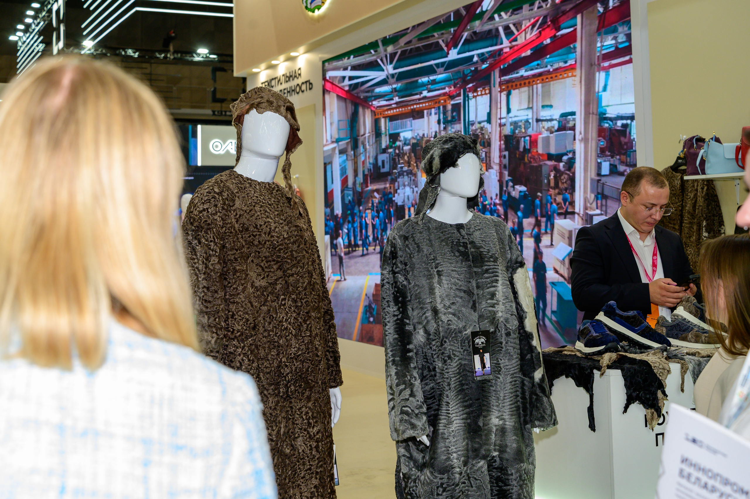 BigindustrialweekBelarus. Фотоуслуги, услуги фотографа, фотографирование важных событий