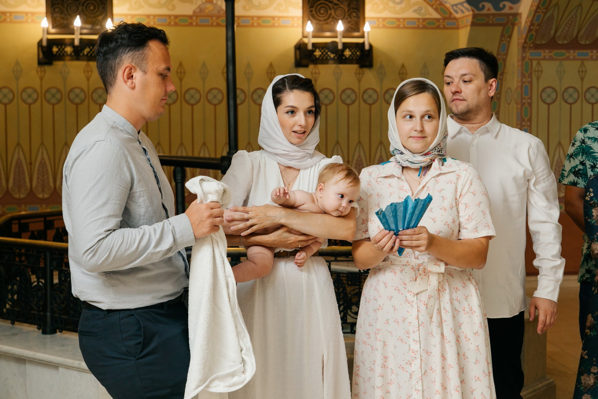 Крещение малышки в Никольском Морском соборе, г. Кронштадт, лучшие храмы для крещения, где крестить в спб, как записаться на крещение, сколько стоит крещение питре, как покреститься спб, фотограф на крещение