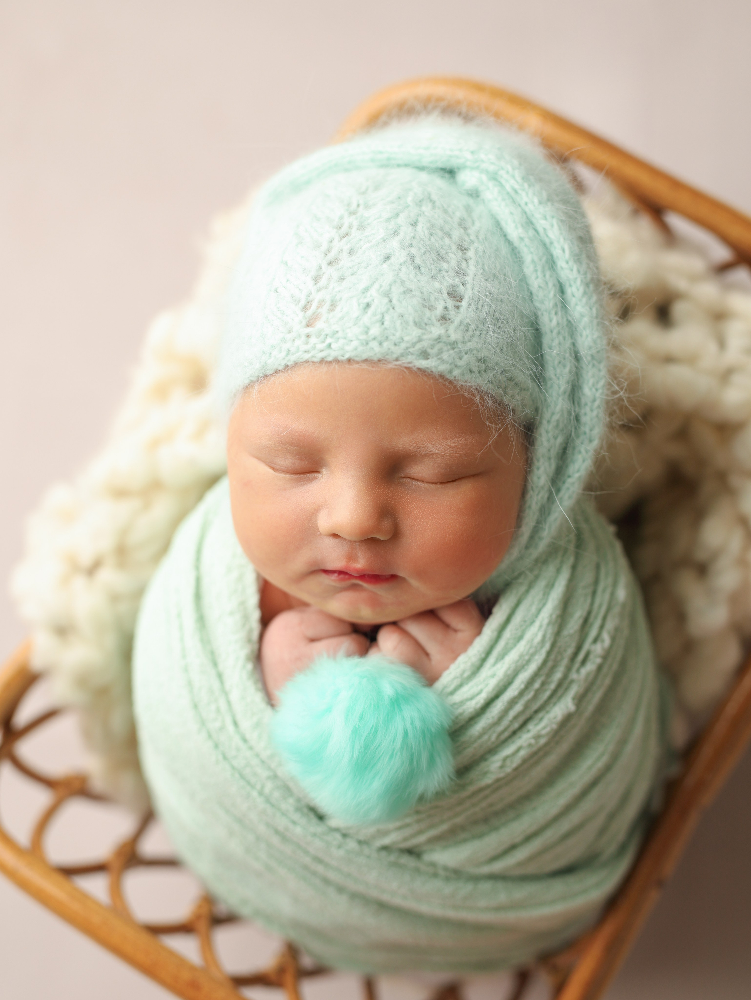 Newborn. Фотограф новорождённых в Казани Нейля Гильмутдинова ньюборн