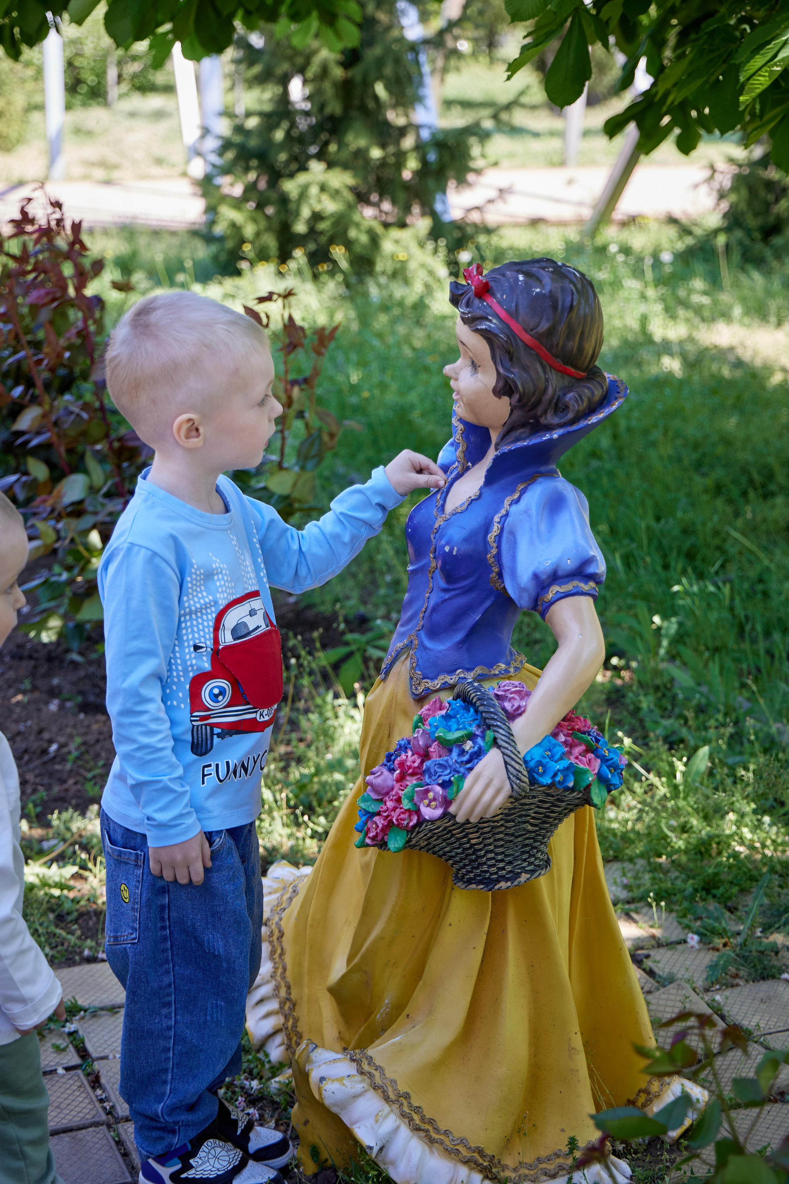 Семейная прогулка в парке Дружбы