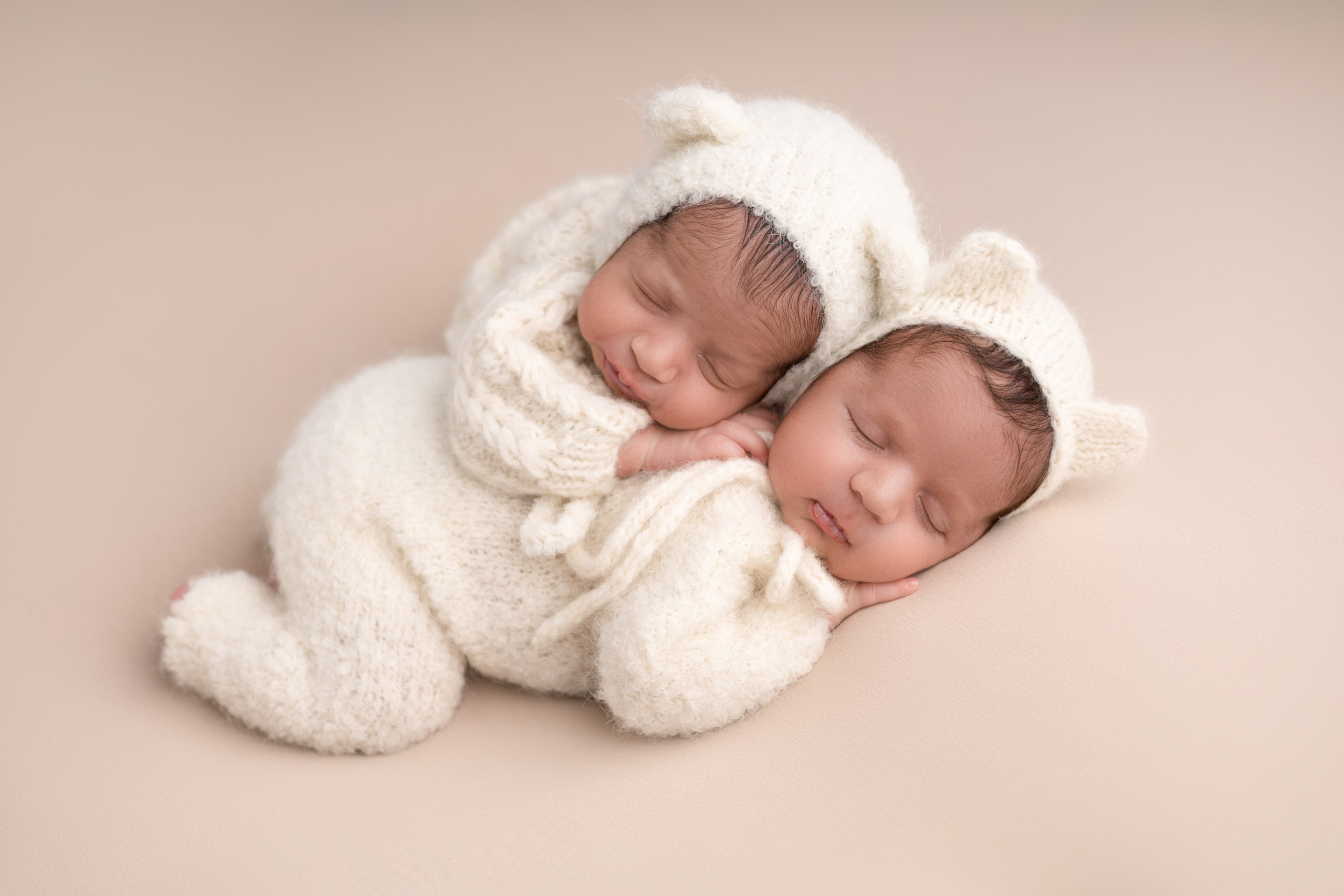 Новорожденные. Фотограф новорожденных Новосибирск