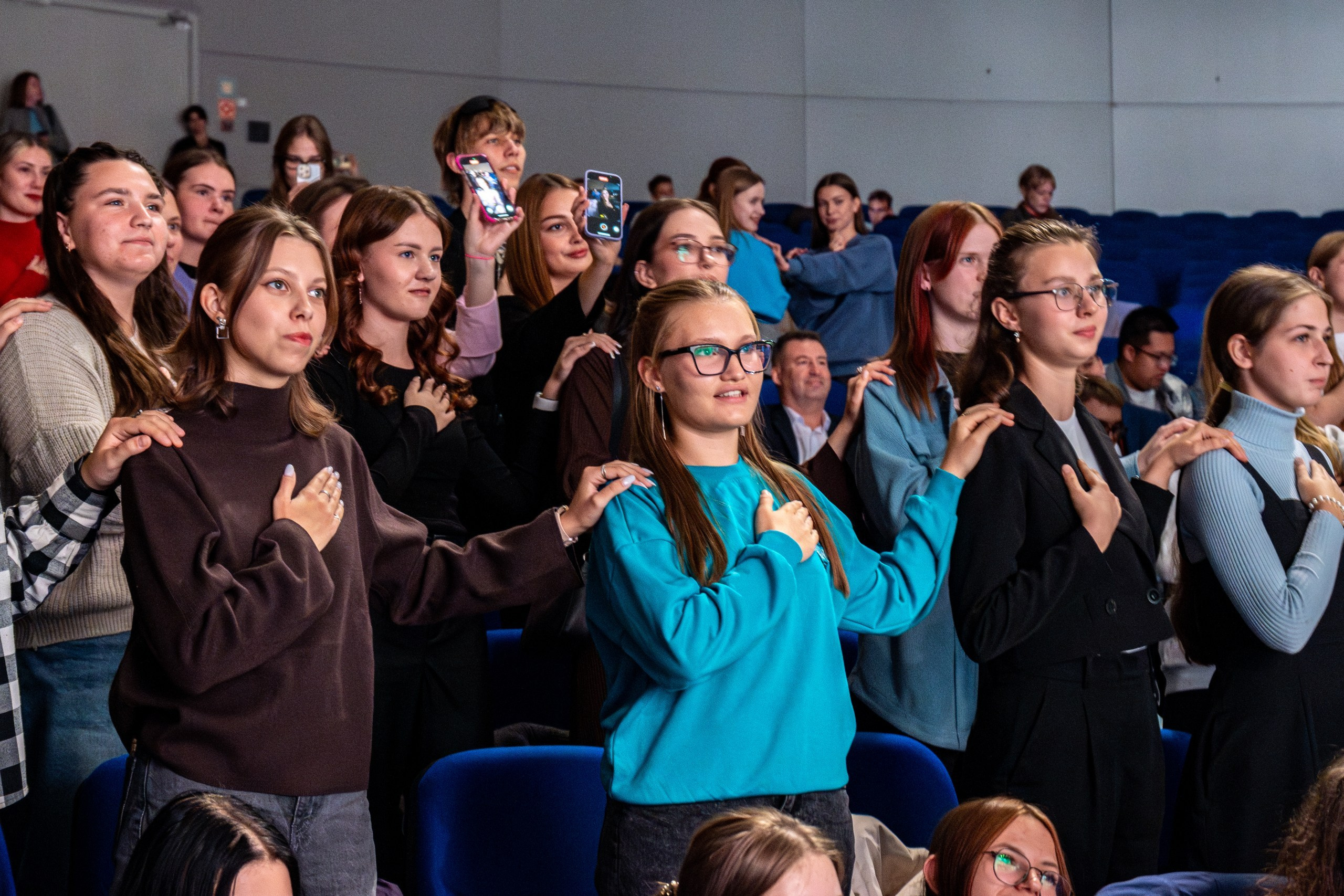 Посвящение в первокурсники ШП 2025. Репортажный и портретный фотограф во Владивостоке Денис Седов