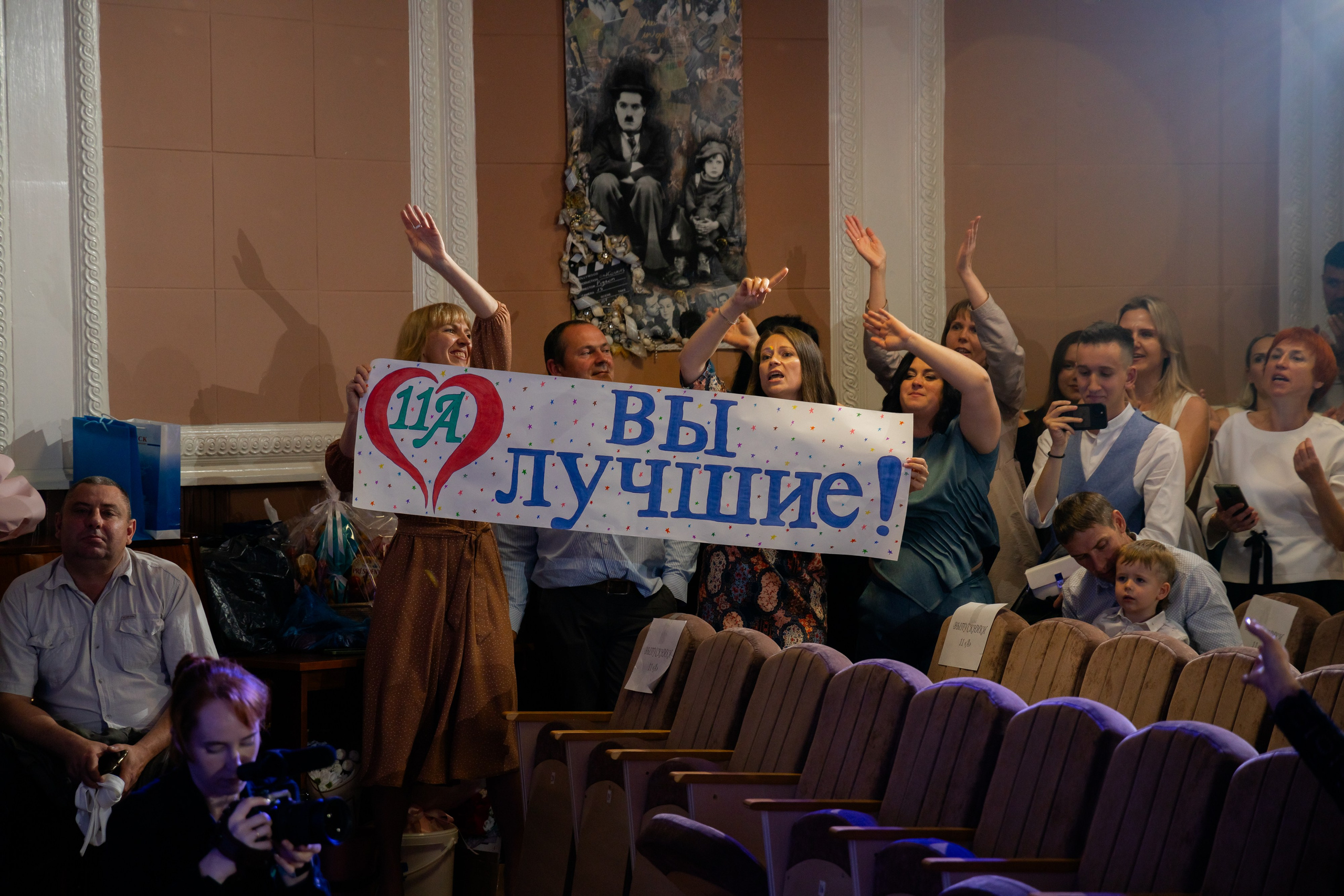 Школьный выпускной 2024 год в Соколе (Минск). Свадебный фотограф в Минске/Беларуси Сергей Спиридонов