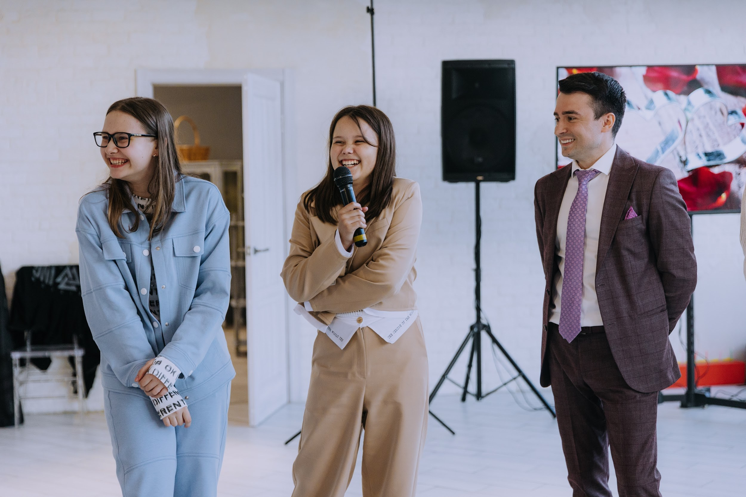 Денис и Лена. Ведущий на свадьбу в Москве Зубков Алексей