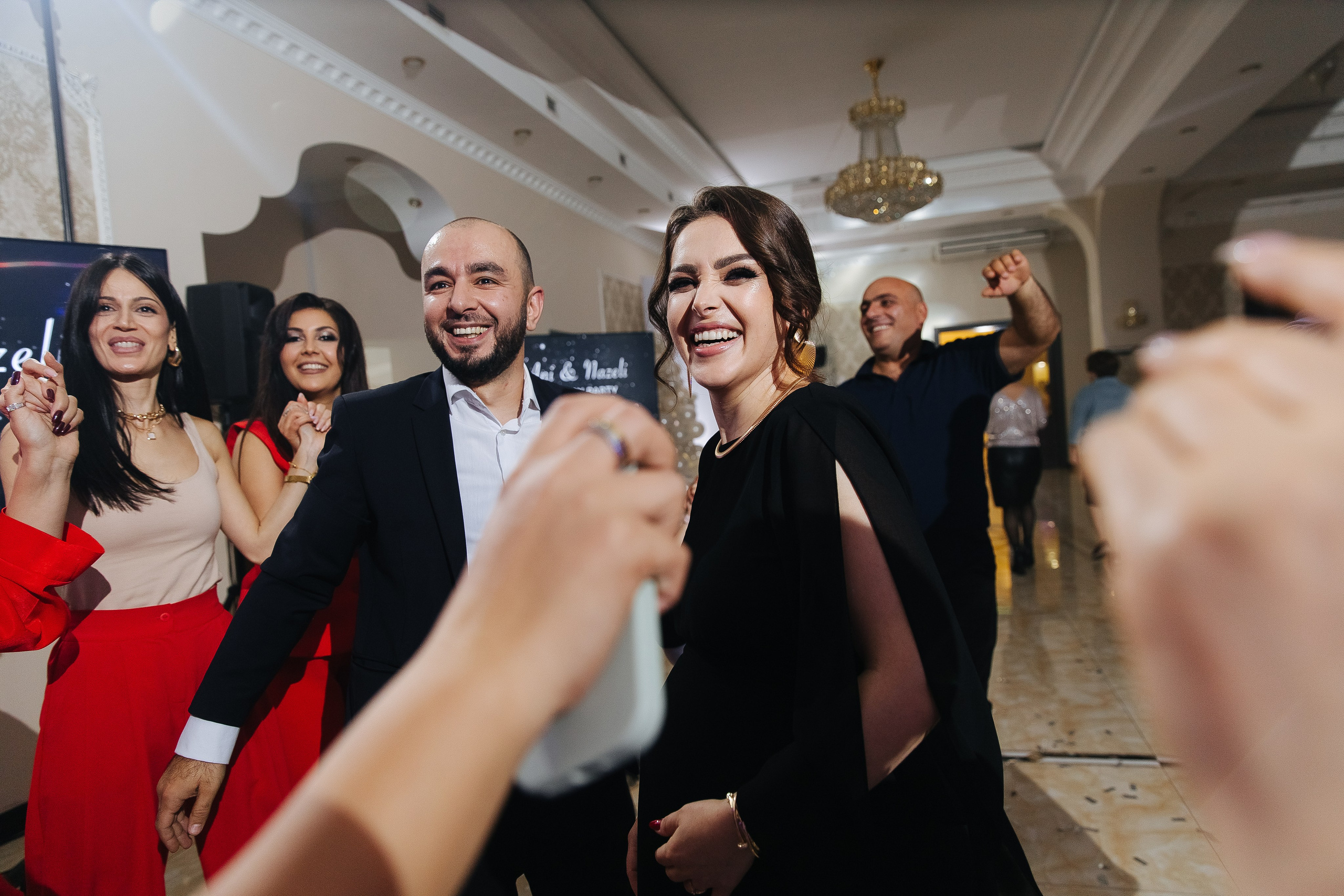 Ани и Назели. 35&5 День рождения, «Янтарь». Фотограф в Красноярске Надежда Воскресенская