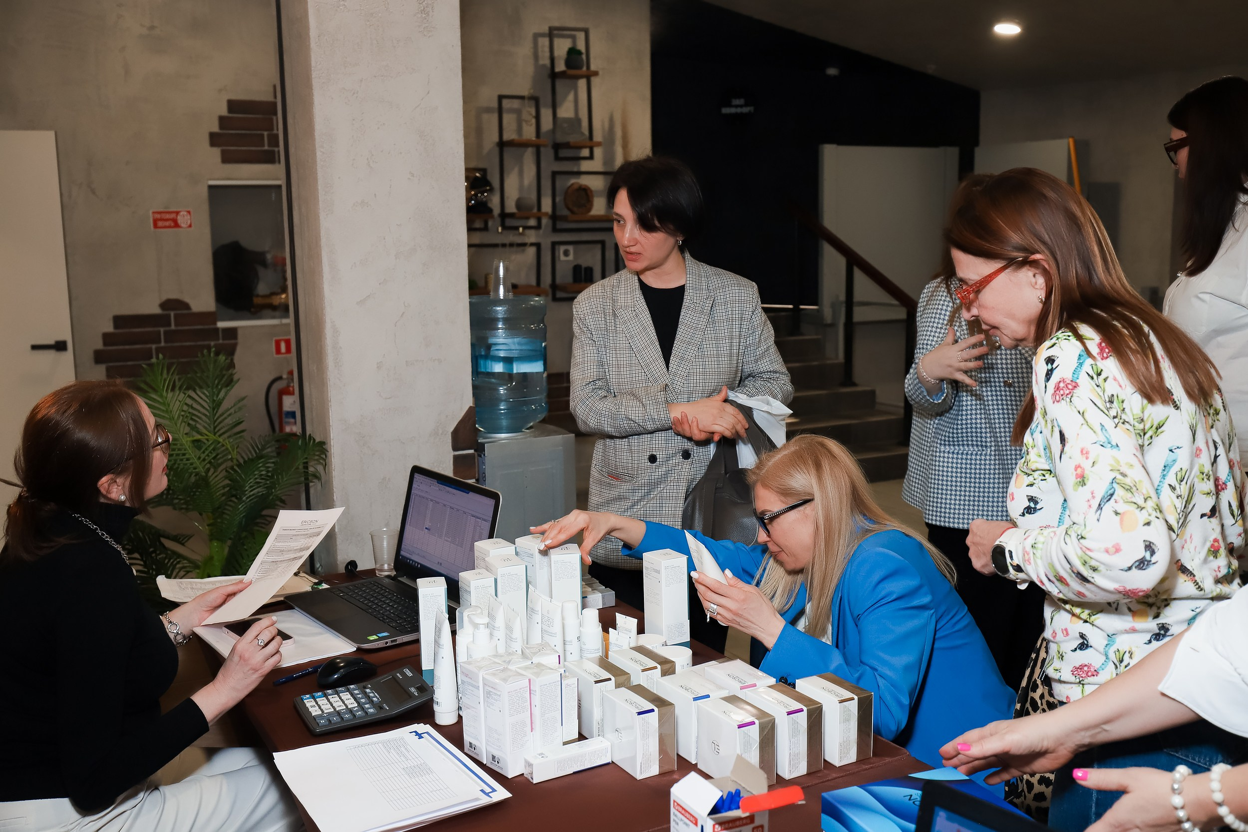 Бьюти конференция Ericson. Репортажный и fashion фотограф в Москве Сергей Бардин