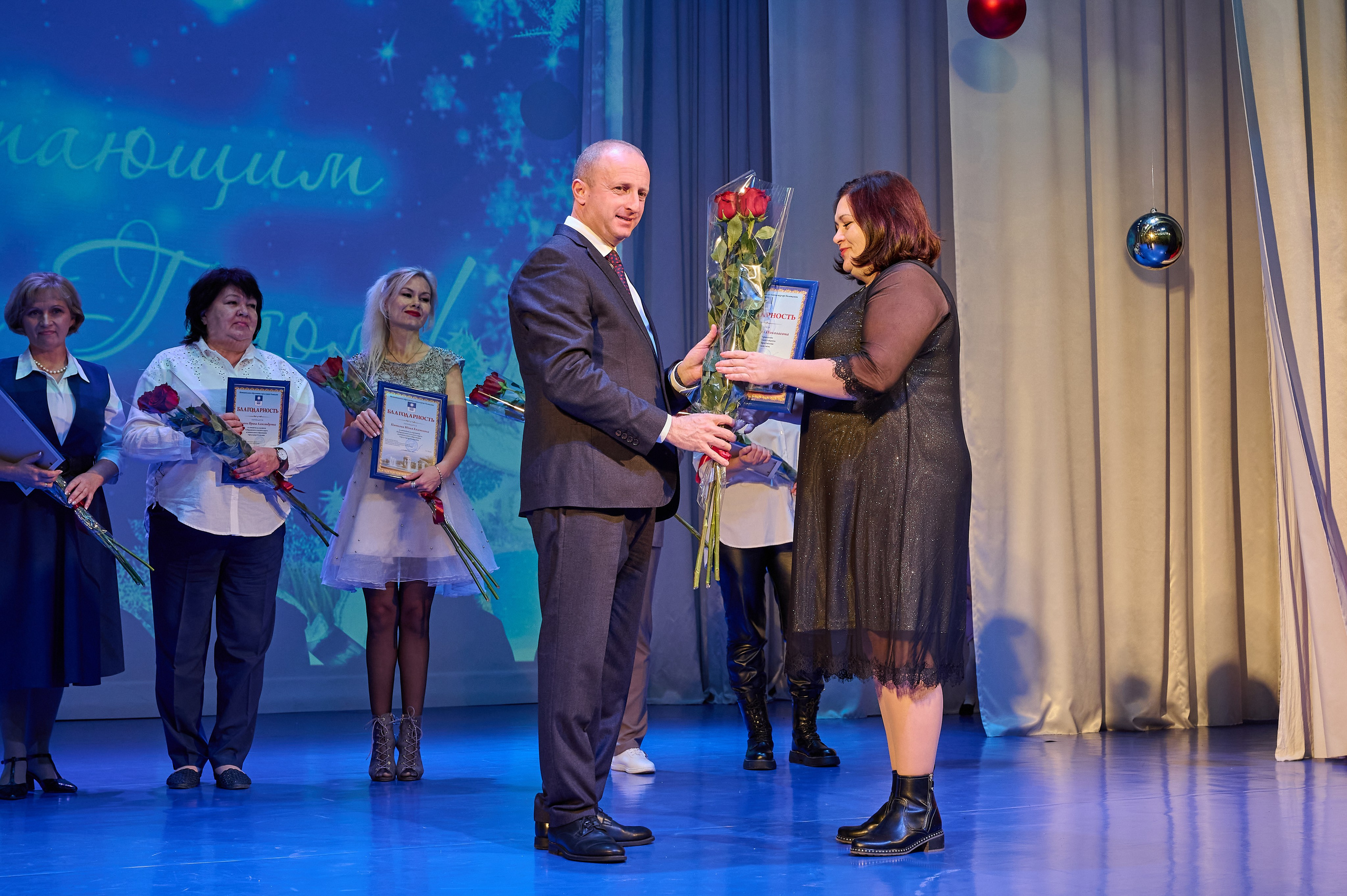 Концерт в ДК Марьина роща. Жизнь курорта Кабардинка в фотографиях