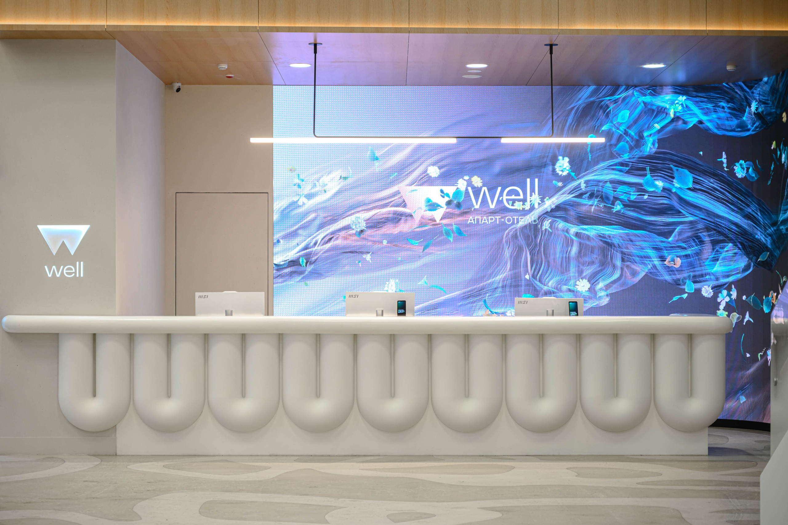 Фотосъемка мебели кофейни в холле аппартаментов Well. Интерьерный и репортажный фотограф в Санкт-Петербурге