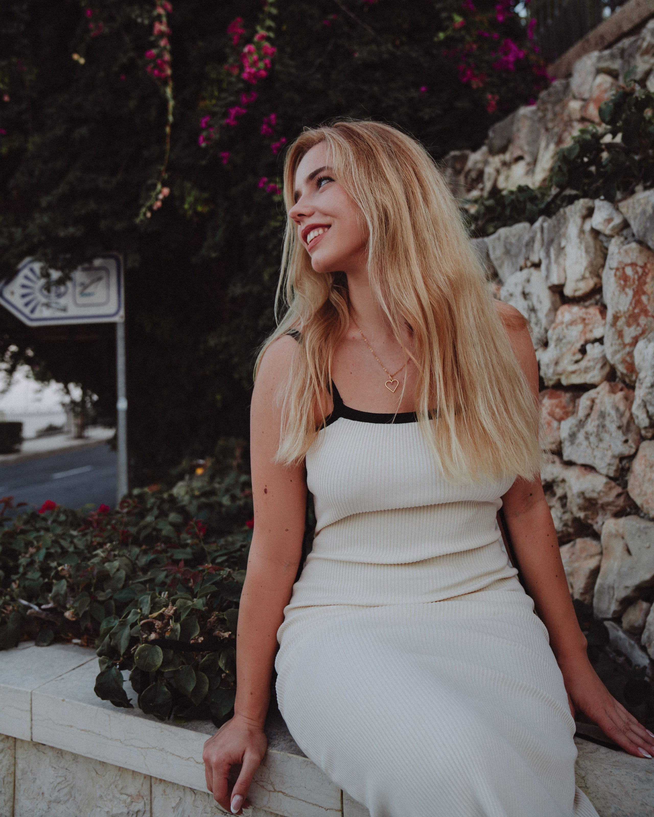 В цветущем саду. Портретный и свадебный фотограф в Москве Финкельштенй Анна