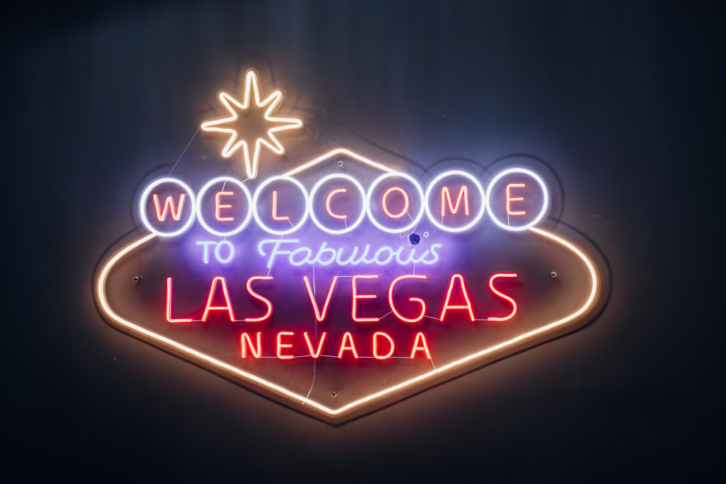 Площадь Карла Фаберже 8Е. Аренда лофта в СПб для мероприятий