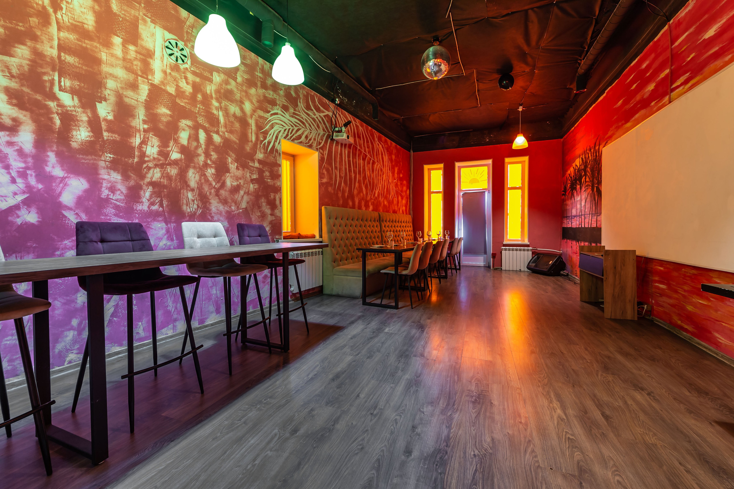 Майами. Аренда лофта в СПб для мероприятий