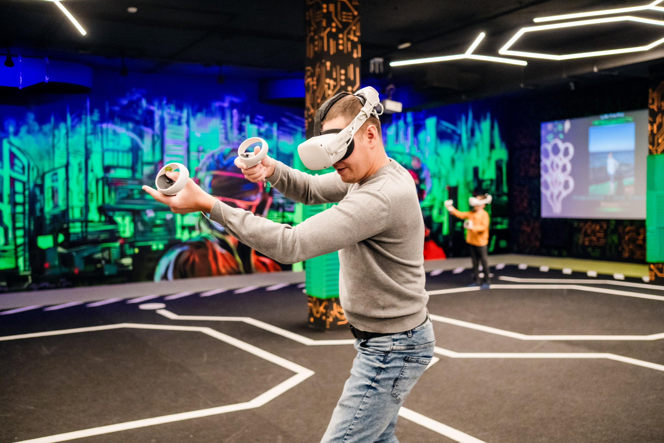 VR (November-December 2024). Felixtones