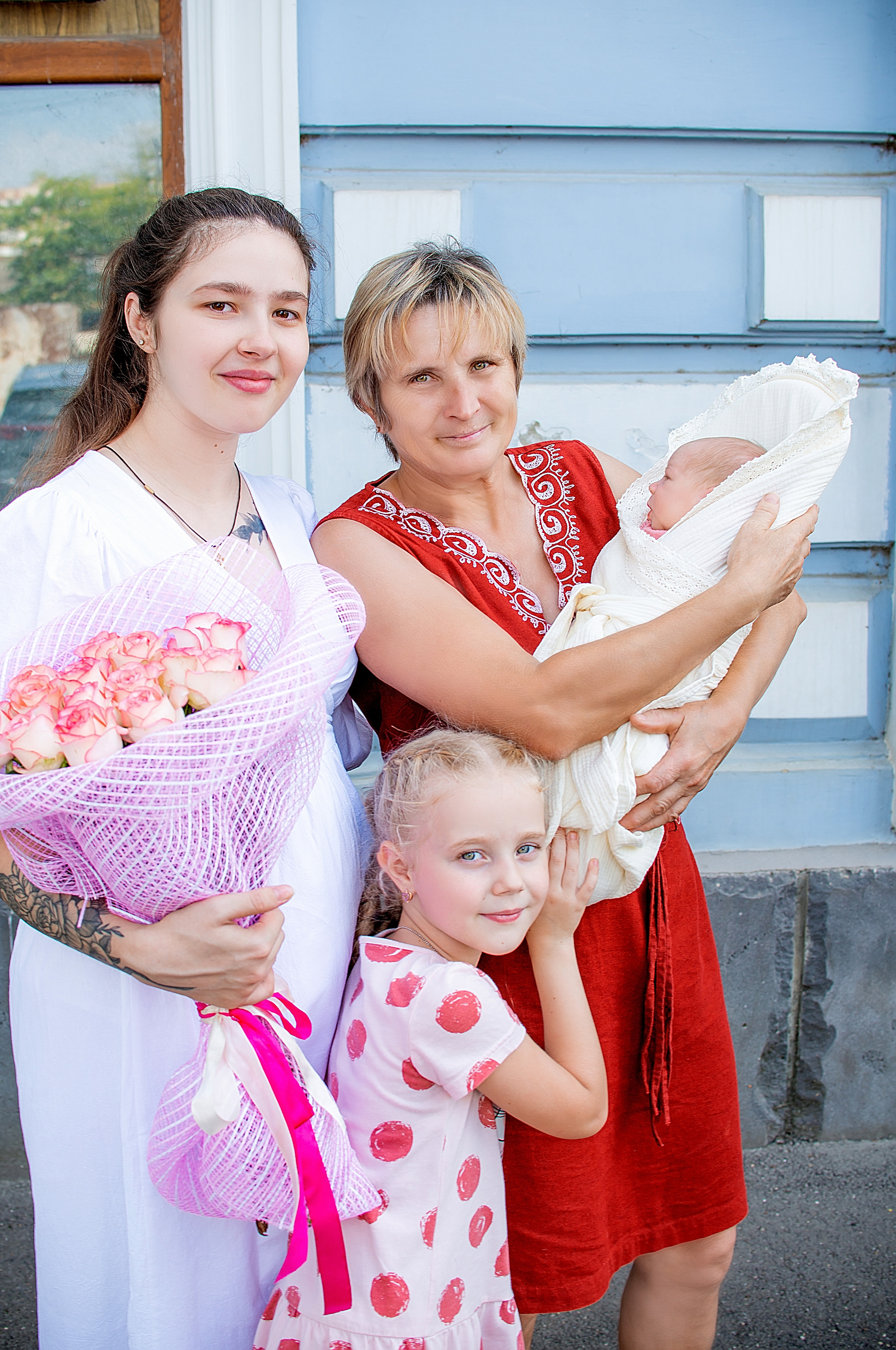 Выписка из роддома Краснодар. Фотограф новорожденных Краснодар Малышенко Надежда