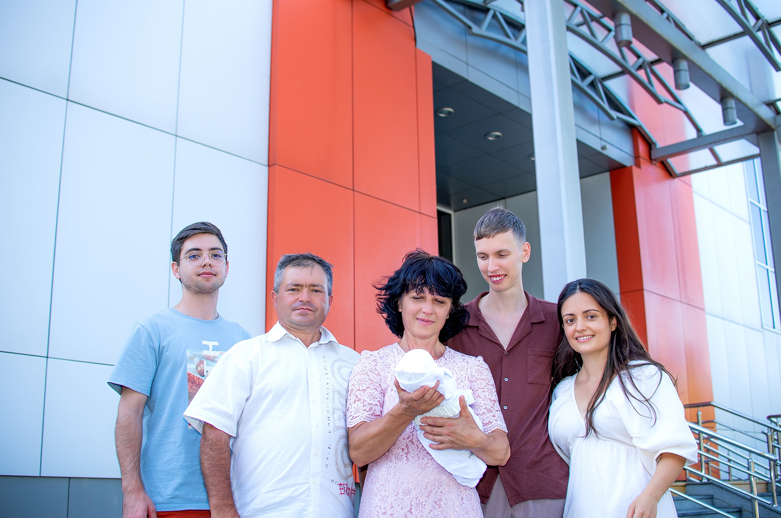 Выписка из роддома Краснодар. Фотограф новорожденных Краснодар Малышенко Надежда